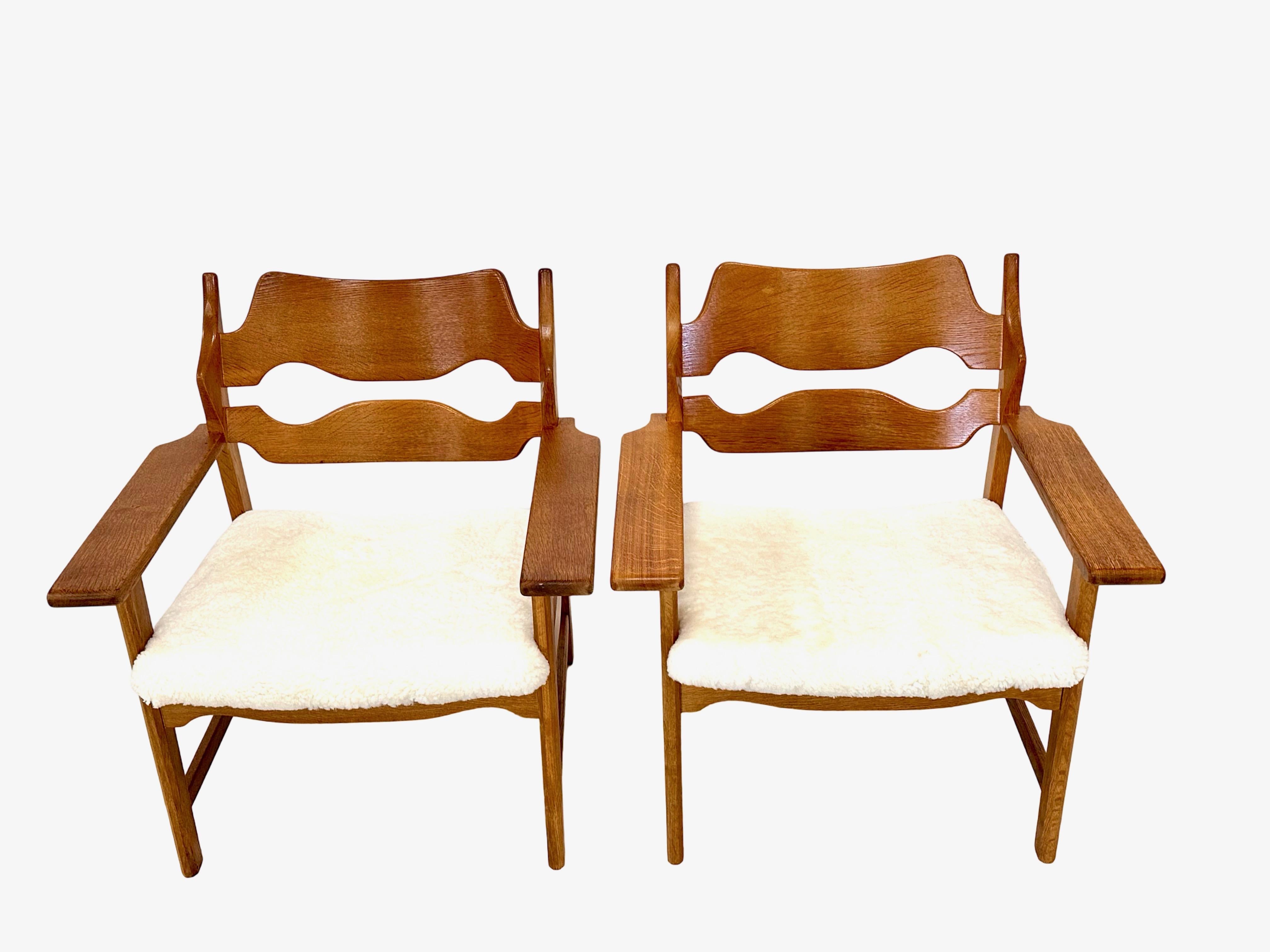 Montone Poltrone anni '70 di Henning Kjærnulf, Danimarca. in vendita