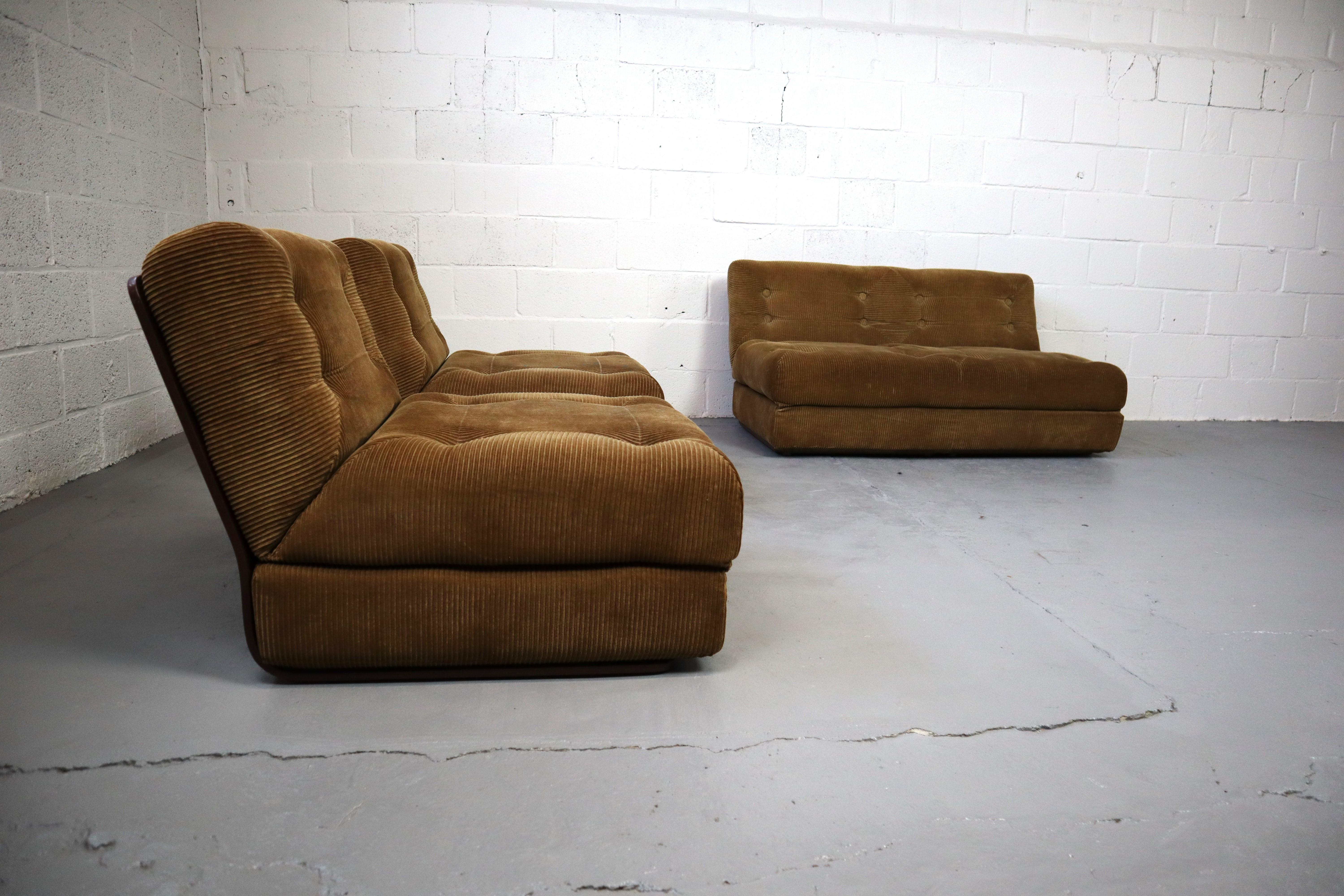 1970's Easy modular lounge chair and sofa by Ahti Taskinen for Myrskylä Oy Finland.
Ahti Taskinen is a interior architect and furniture designer from Finland.
The original corduroy upholstery is still in excellent condition. The chair easily