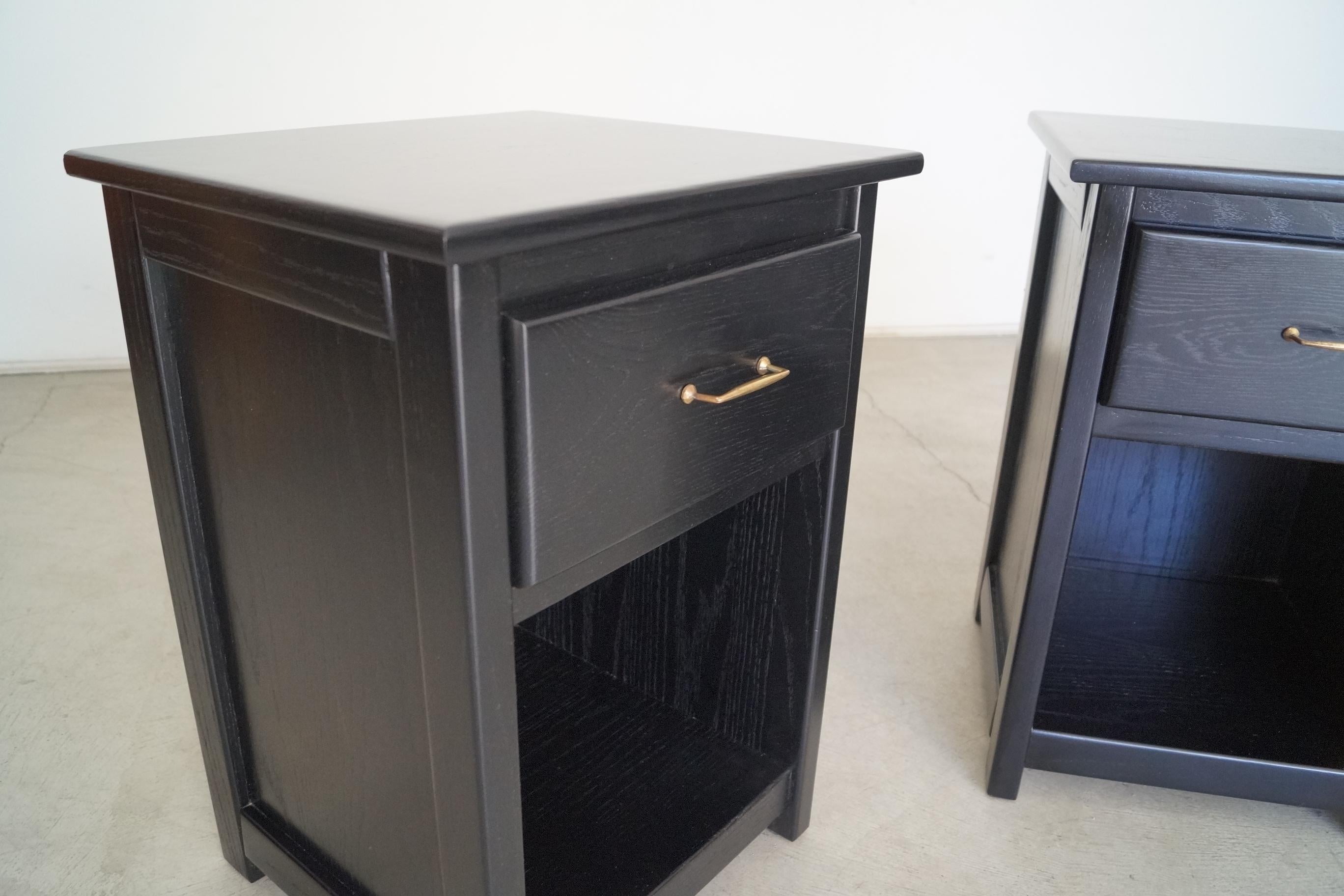 1970s Ebonized Oak Craftsman Nightstands, a Pair For Sale 5