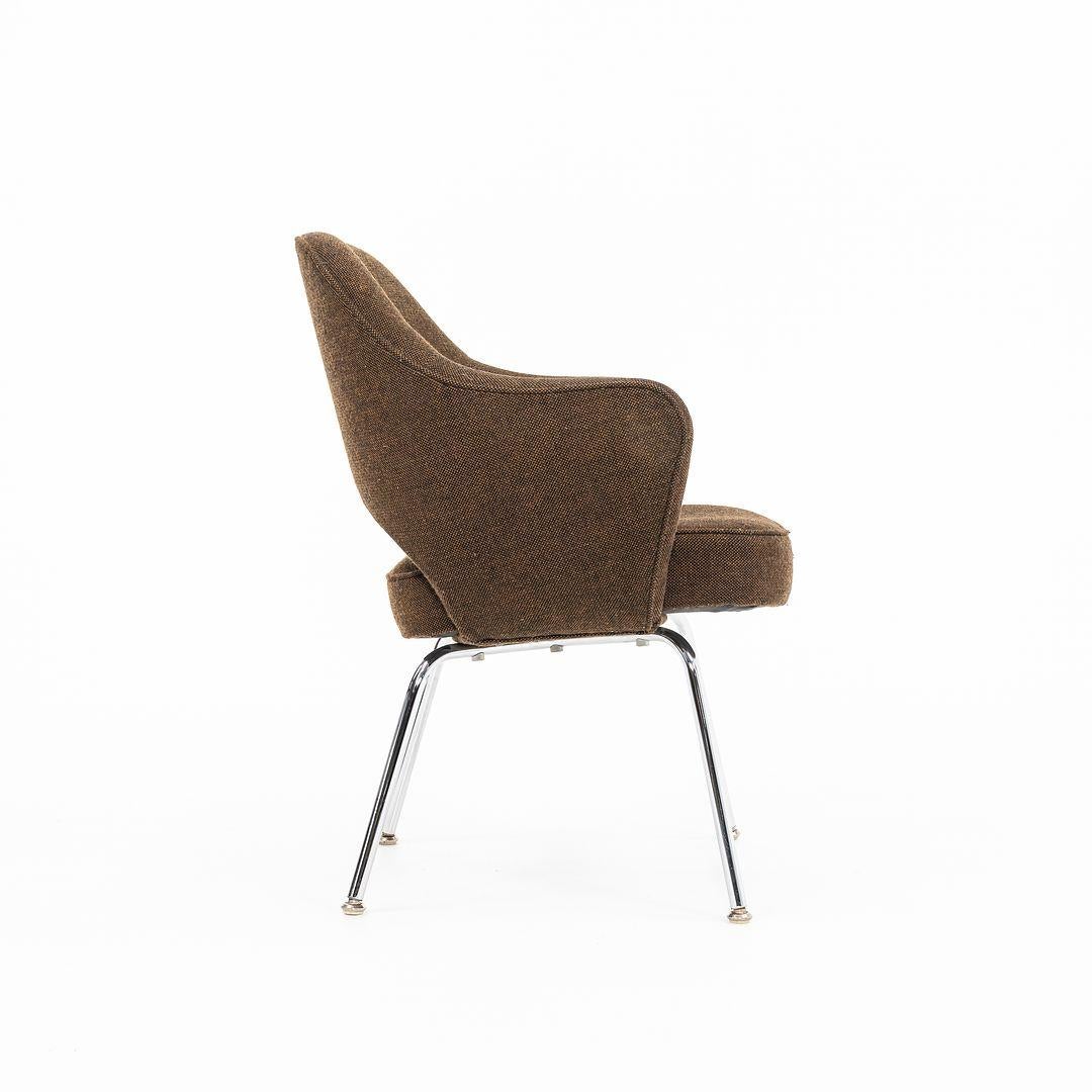 1970er Jahre Eero Saarinen für Knoll Schreibtisch oder Esszimmerstuhl in Hopsack-Stoff im Zustand „Gut“ im Angebot in Philadelphia, PA