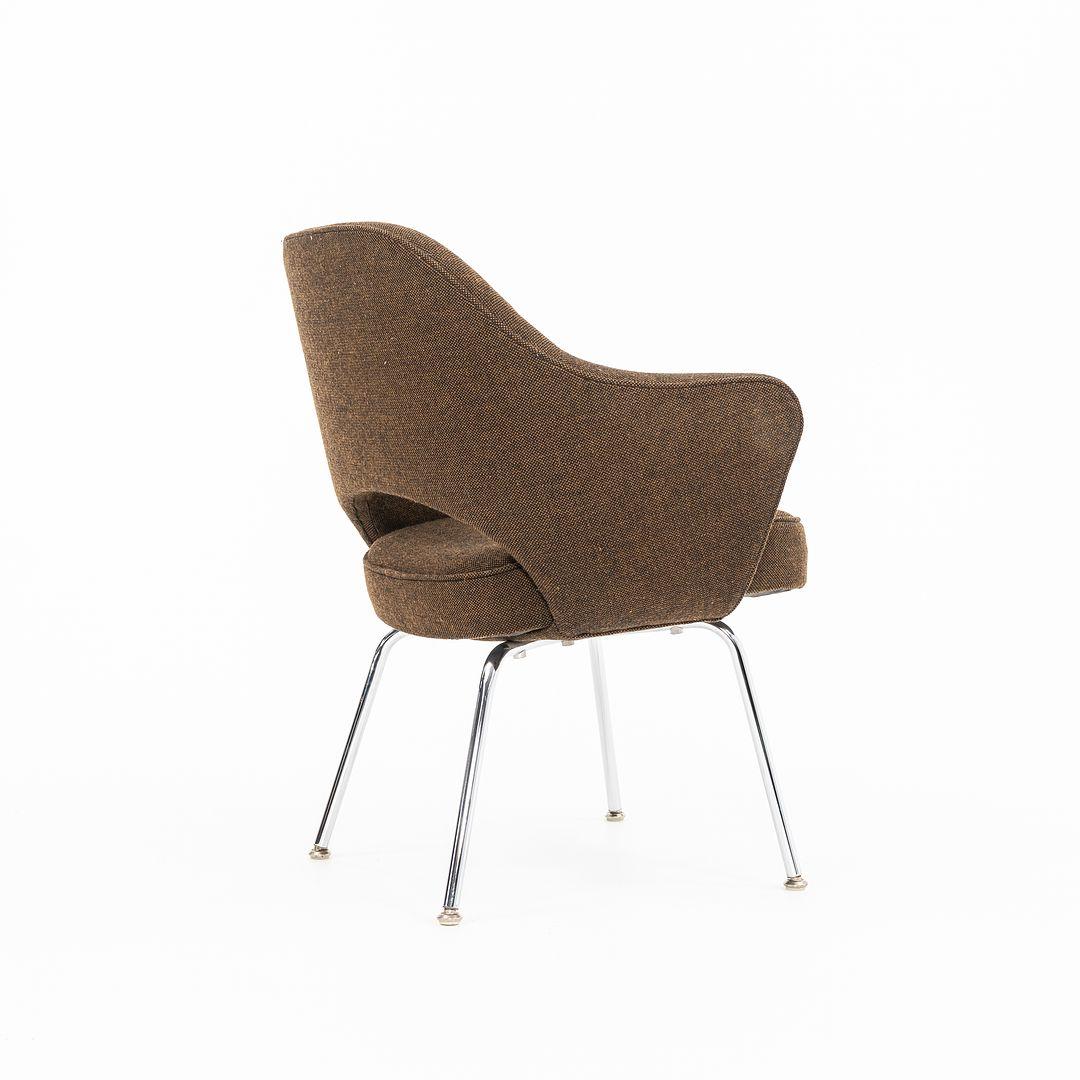 1970er Jahre Eero Saarinen für Knoll Schreibtisch oder Esszimmerstuhl in Hopsack-Stoff (Ende des 20. Jahrhunderts) im Angebot