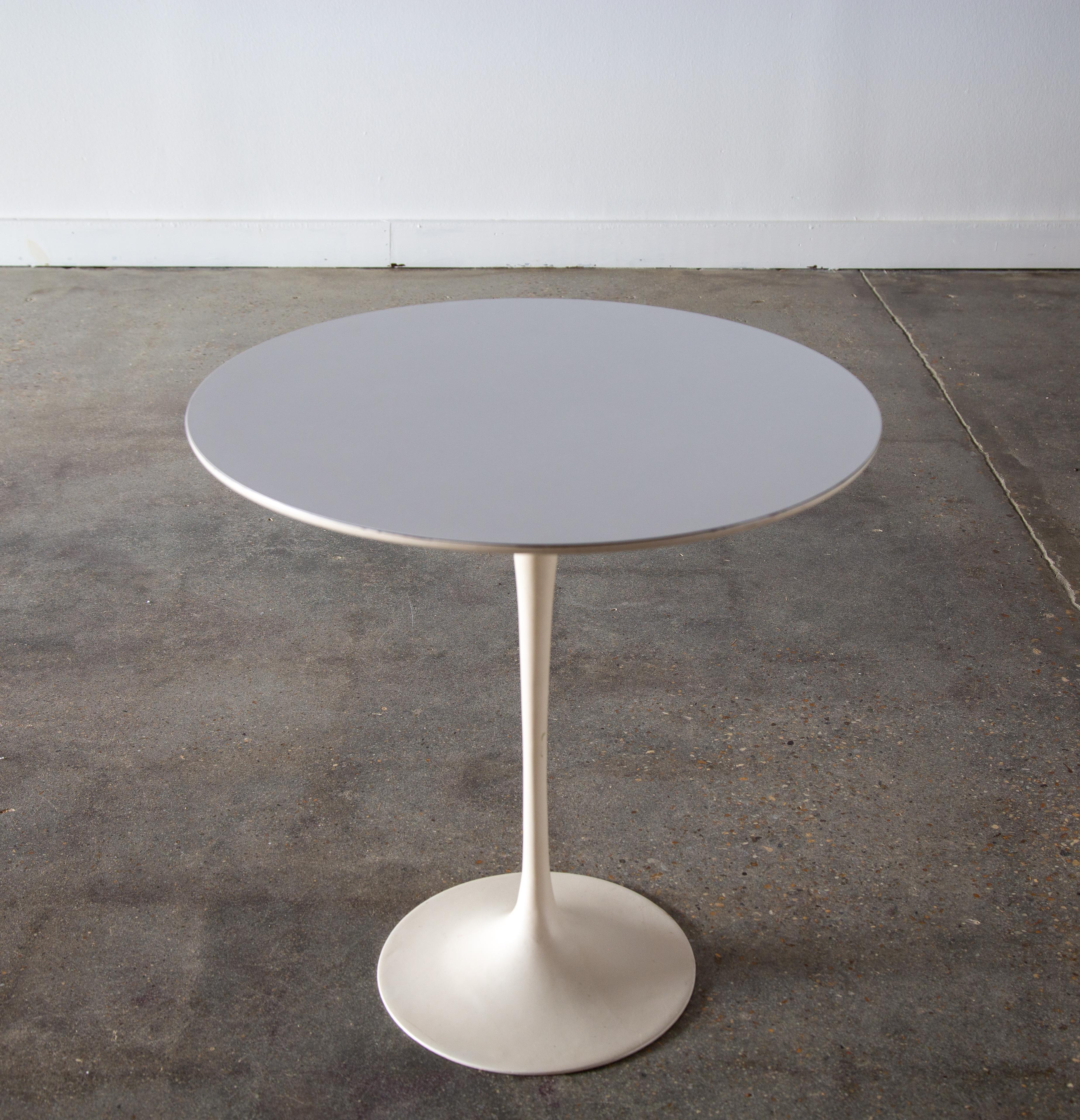 1970s Eero Saarinen for Knoll Tulip Side table 20