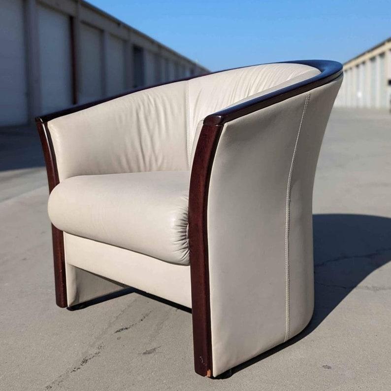Mid-Century Modern 1970s Ekornes Barrel Armchair, Rosewood, Lounge Chair, Mid Century For Sale
