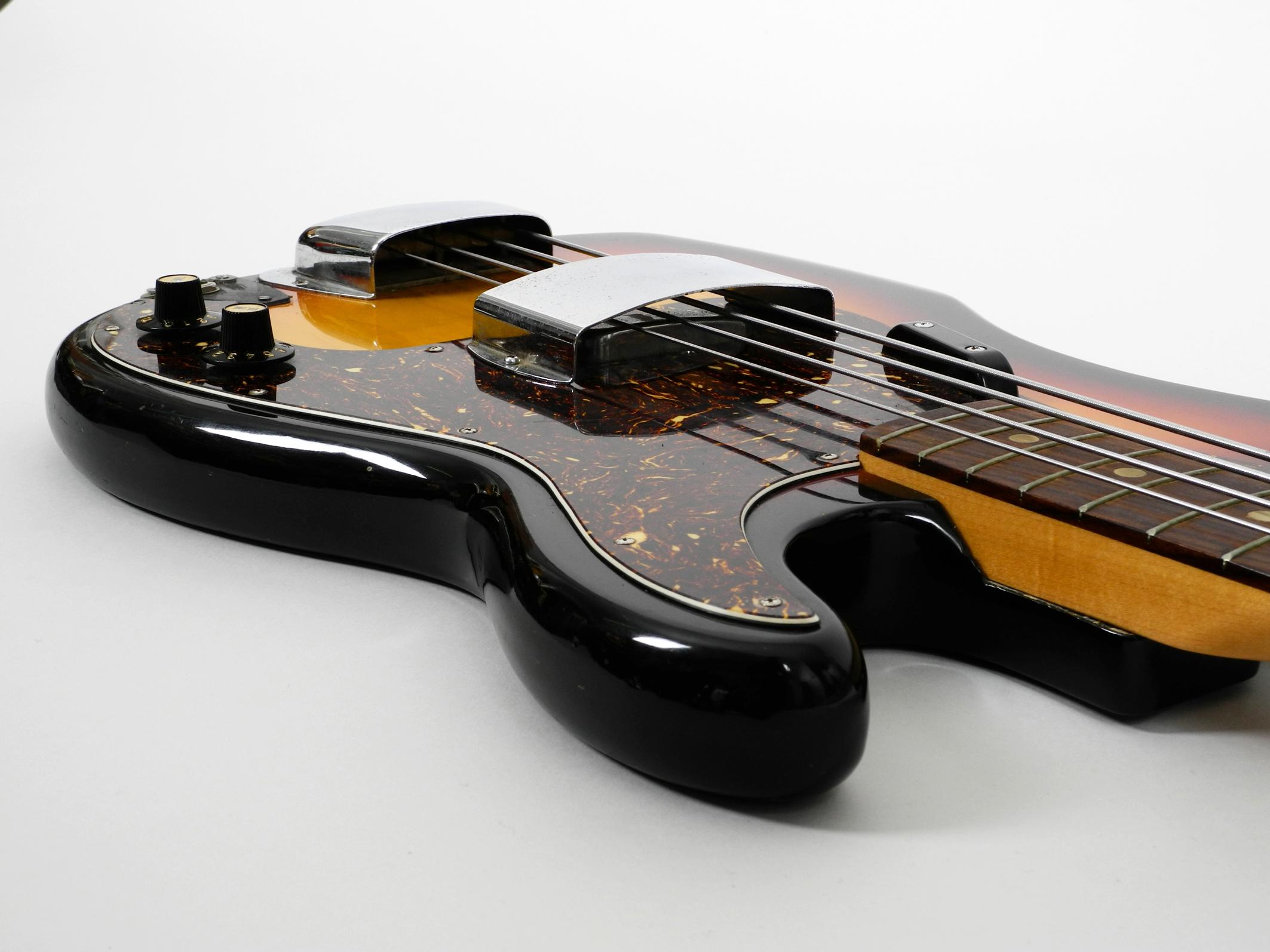 1970s Electric Vintage Jazz Bass Guitar from Luxor 100 1