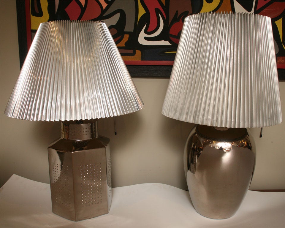 Mid-Century Modern 1970s Elegant and Modern Pair of Mirror Glaze Table Lamps Tyndale