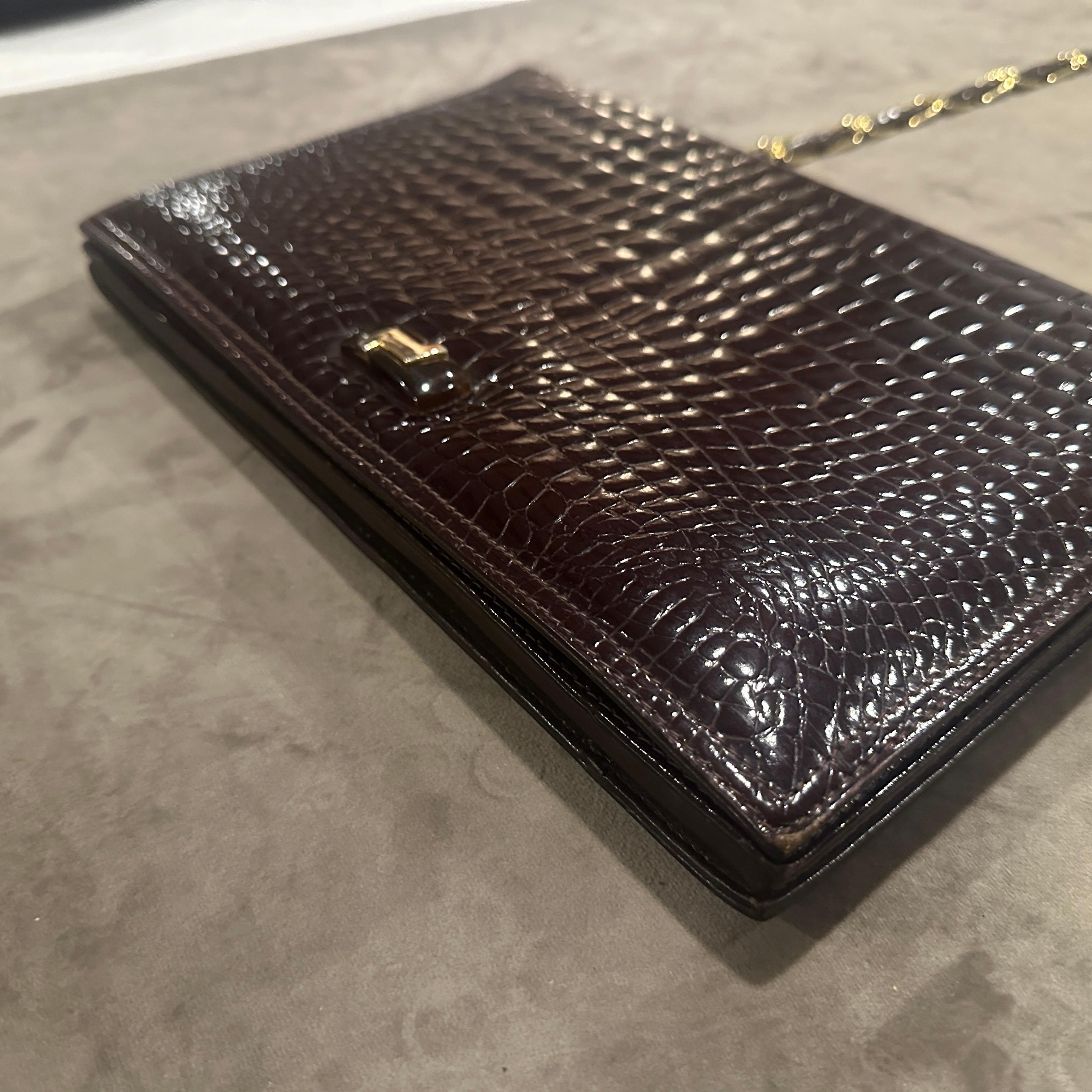 1970 Elegant Italian Leather Shoulder Bag (Sac à bandoulière en cuir marron) en vente 3