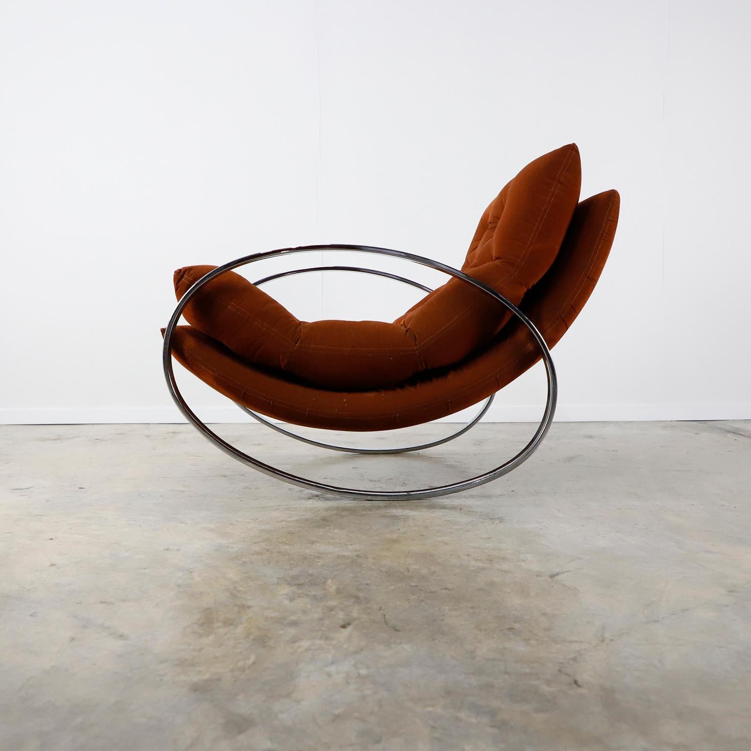 1970s Ellipse Tubular Chrome Rocking Chair In Good Condition For Sale In Mexico City, CDMX