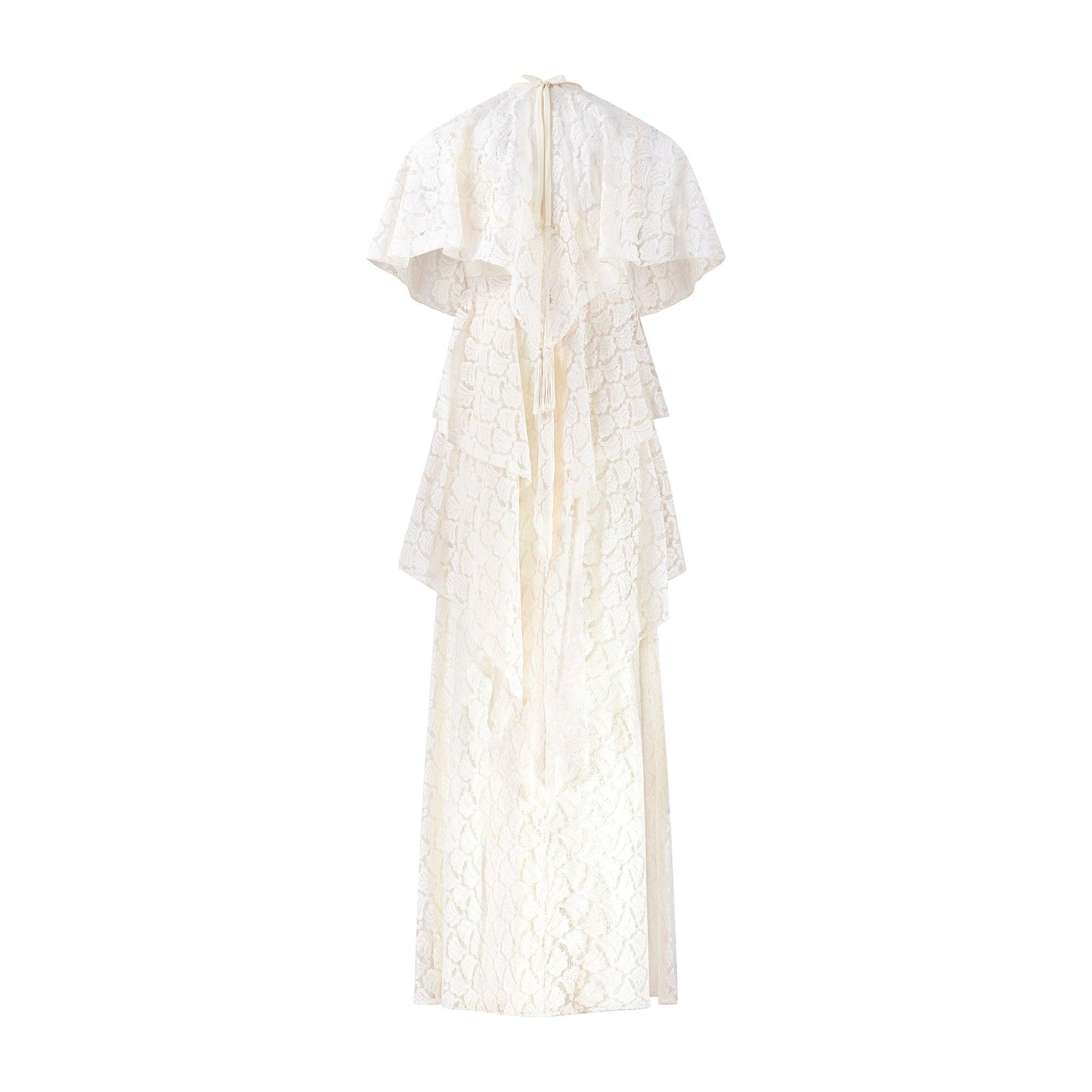 1970s Ellis Tassel Detail Tiered Cream Lace Wedding Dress In Excellent Condition In London, GB