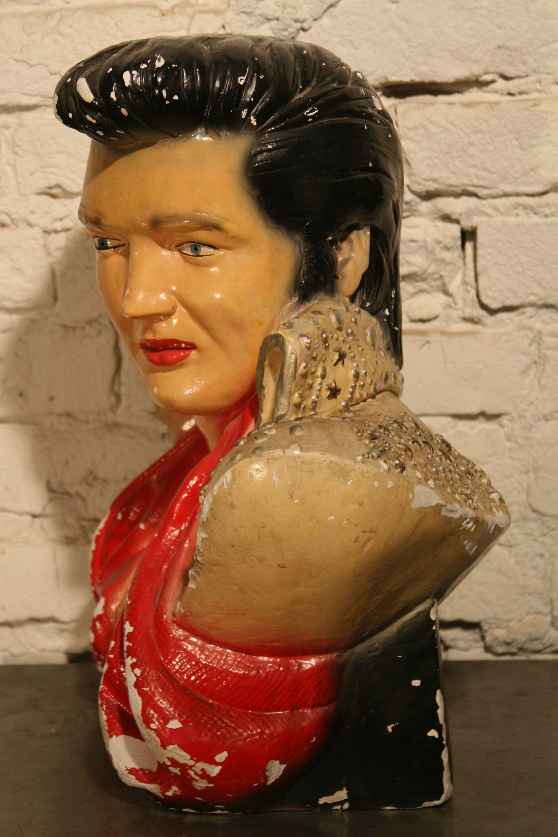 1970s Elvis Presley Bust Head Statue Figure In Distressed Condition For Sale In Warsaw, PL