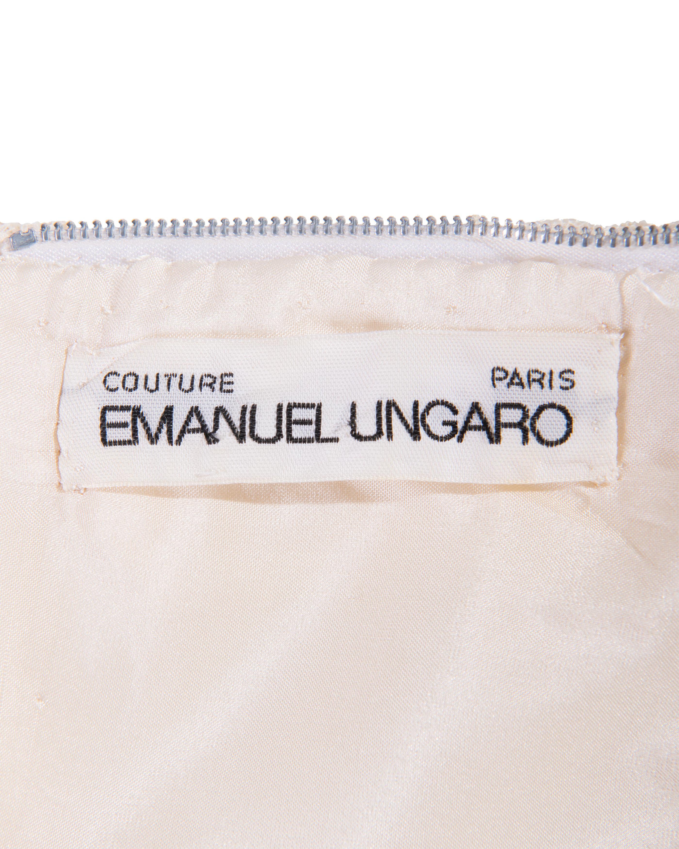 Emanuel Ungaro, robe fourreau écrue sans bretelles en dentelle des années 1970 en vente 3