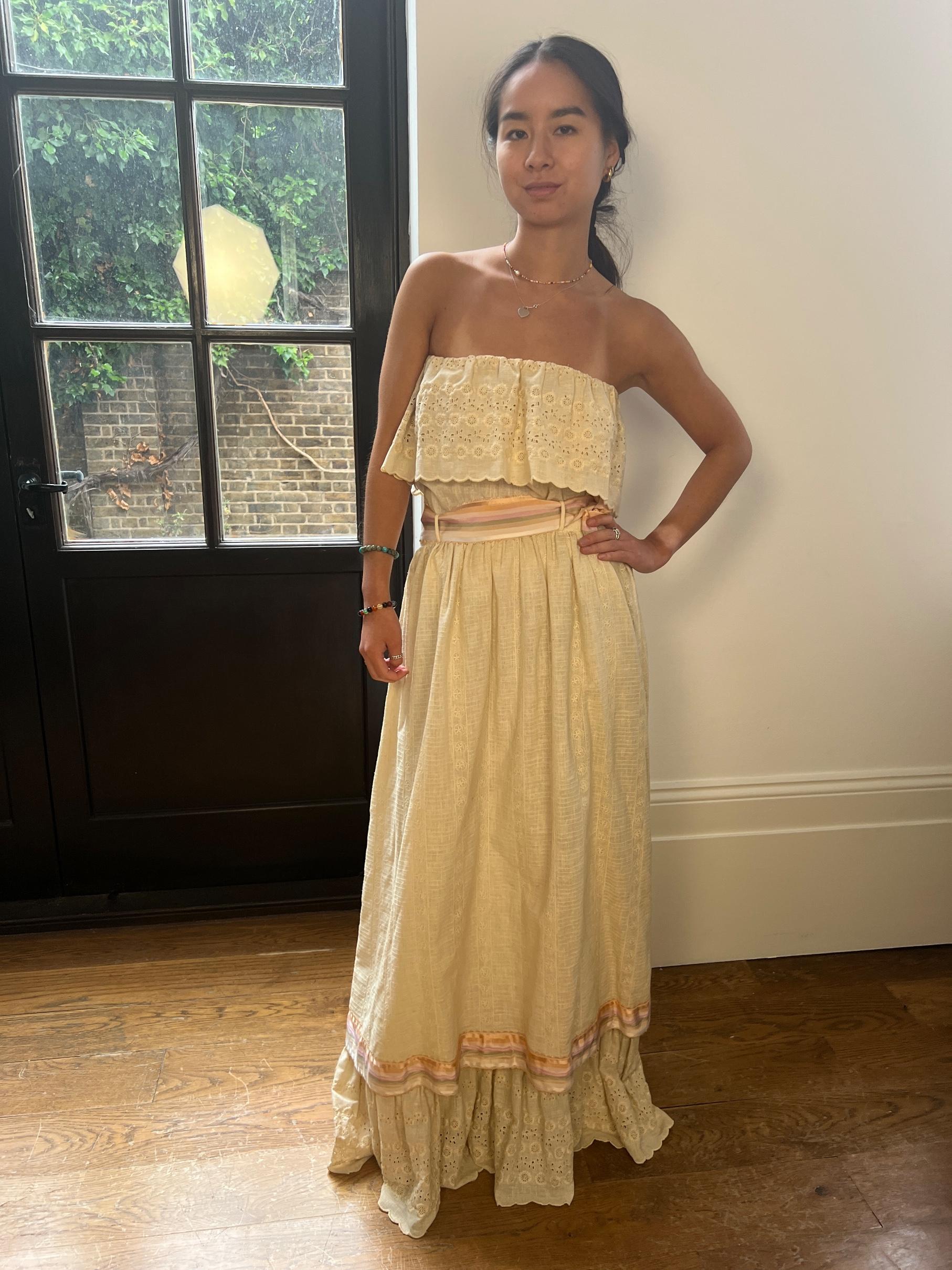 Conjunto Boho Bordado Crema y Cintas Años 70 en venta 4