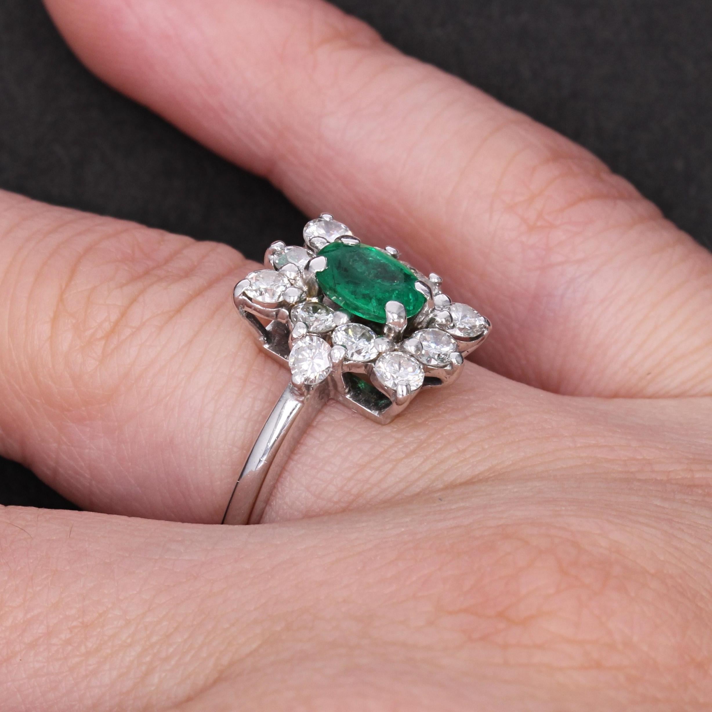 1970s Emerald Diamonds 18 Karat White Gold Daisy Ring For Sale 6