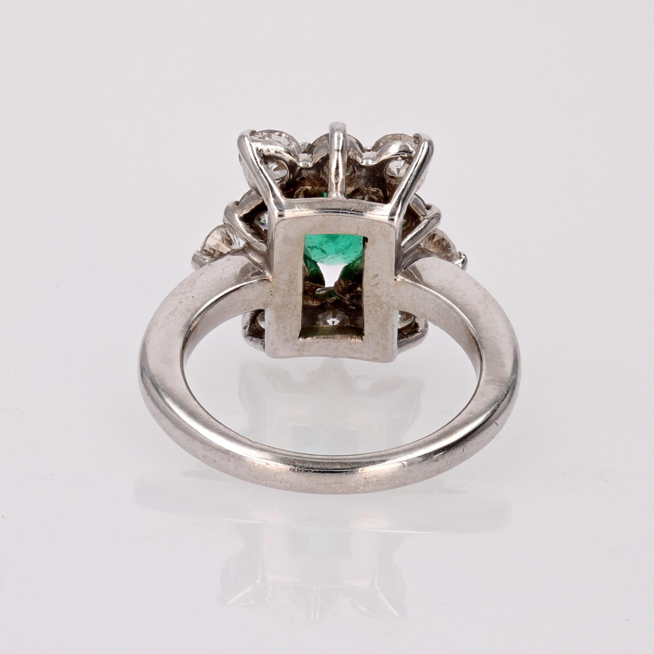 1970s Emerald Diamonds 18 Karat White Gold Daisy Ring For Sale 8