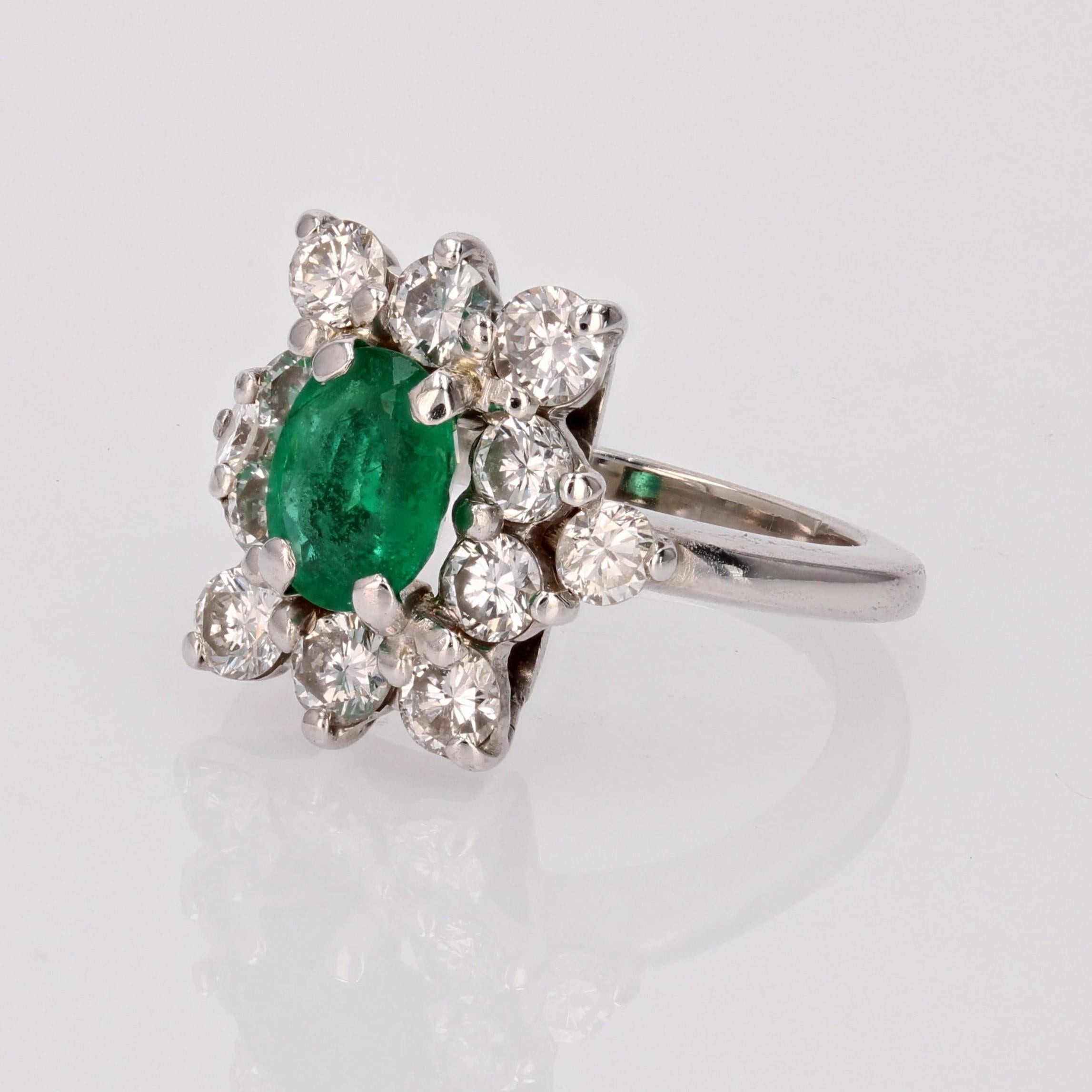 1970s Emerald Diamonds 18 Karat White Gold Daisy Ring For Sale 2