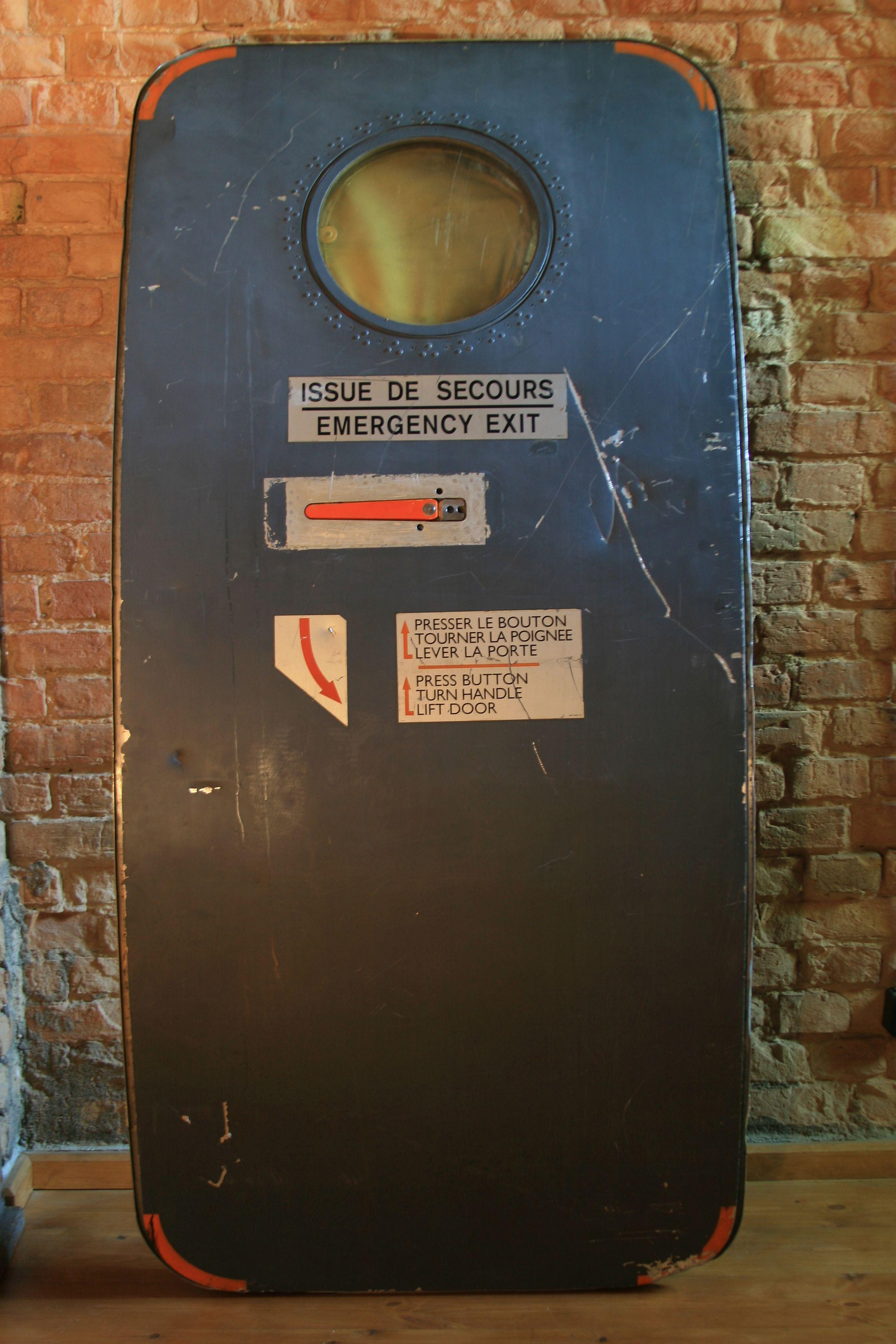 The original emergency exit door from the Transall C-160 military transport aircraft which was produced between 1963 and 1985, and was among the equipment of French, German and Turkish air forces.
Manufacturer: VFW Fokker
Year of production: