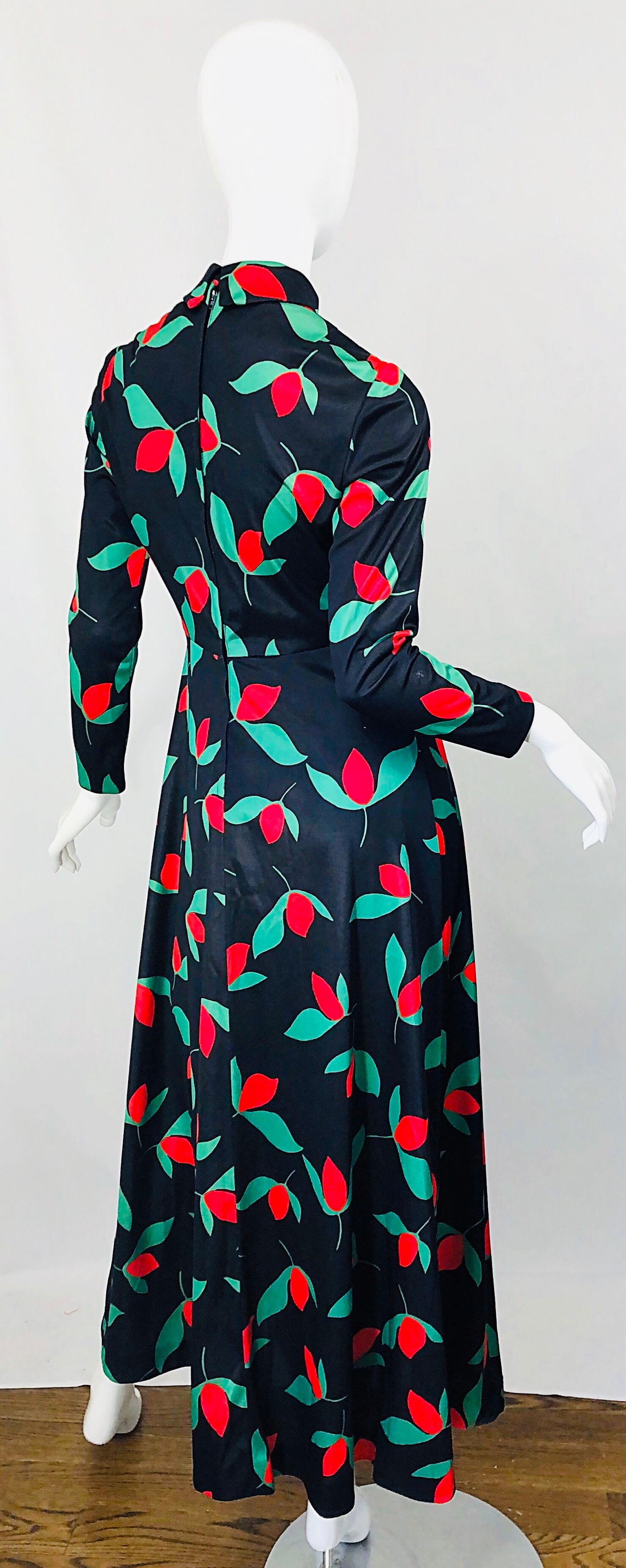 1970s Emilio Borghese Tulip Print Black + Green + Red Vintage 70s Maxi Dress In Excellent Condition In San Diego, CA