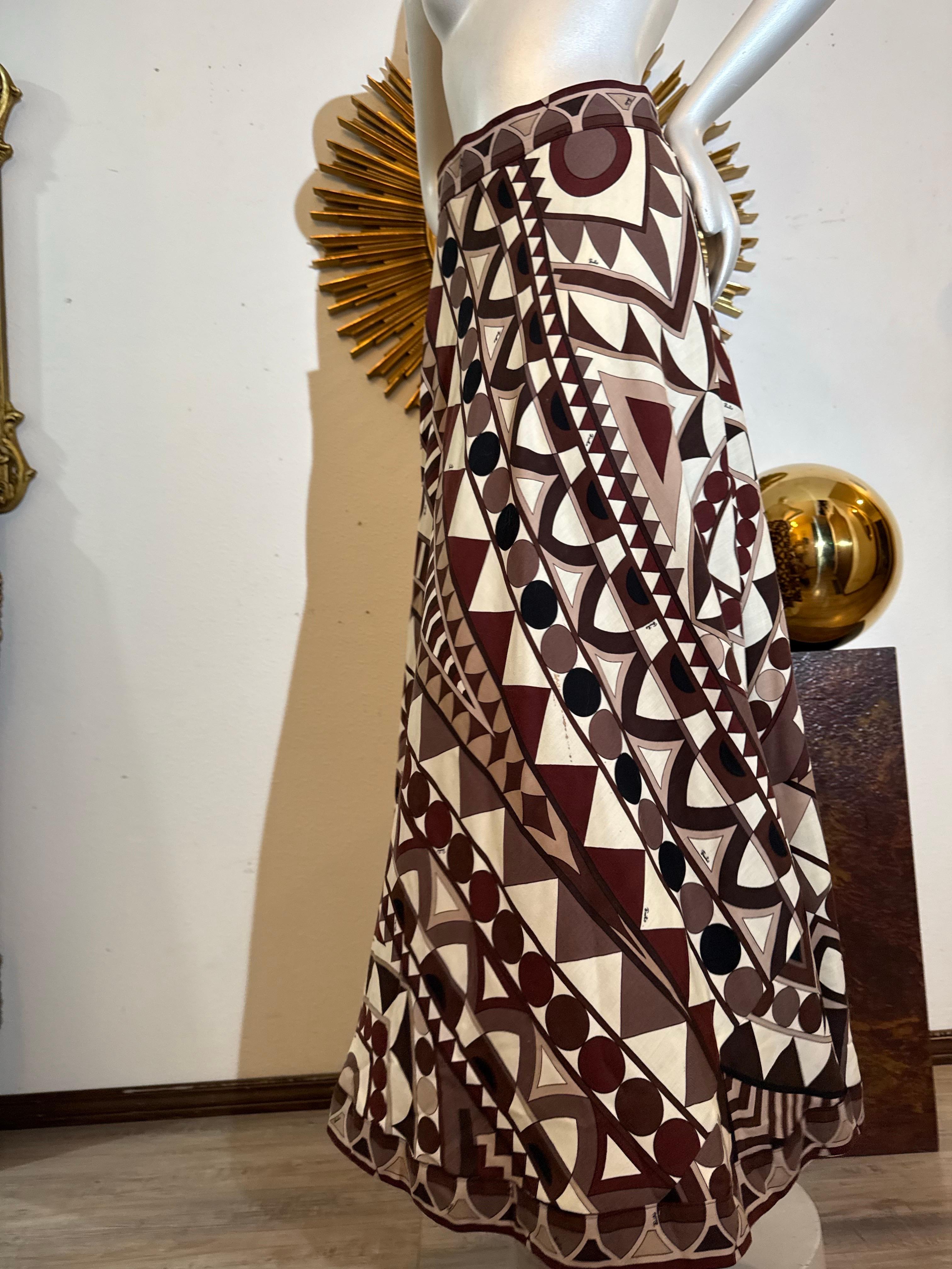 Maxi falda de punto en A de lana pura Emilio Pucci de los años 70 en marrones geométricos en venta 6
