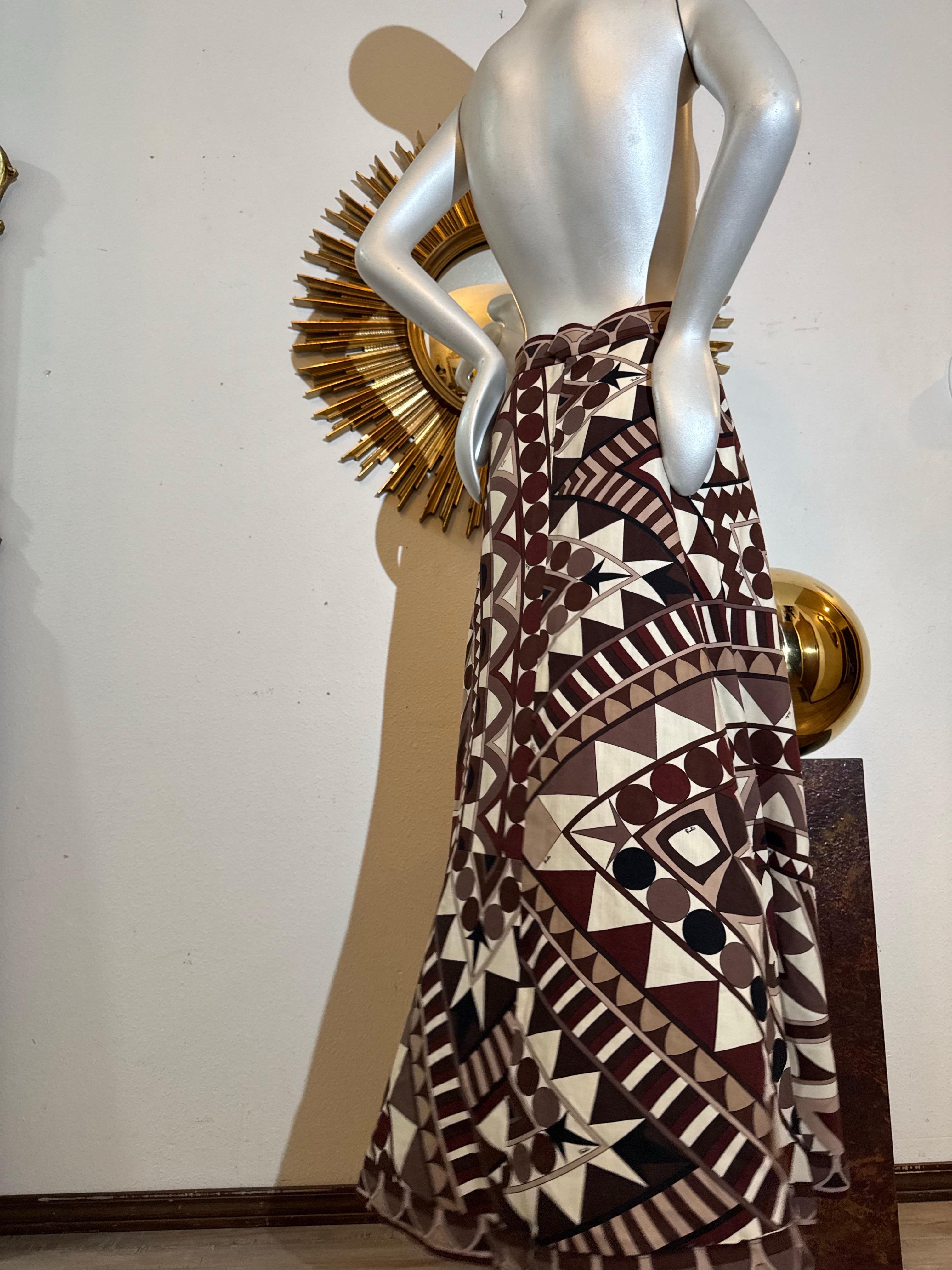 Maxi falda de punto en A de lana pura Emilio Pucci de los años 70 en marrones geométricos en venta 9