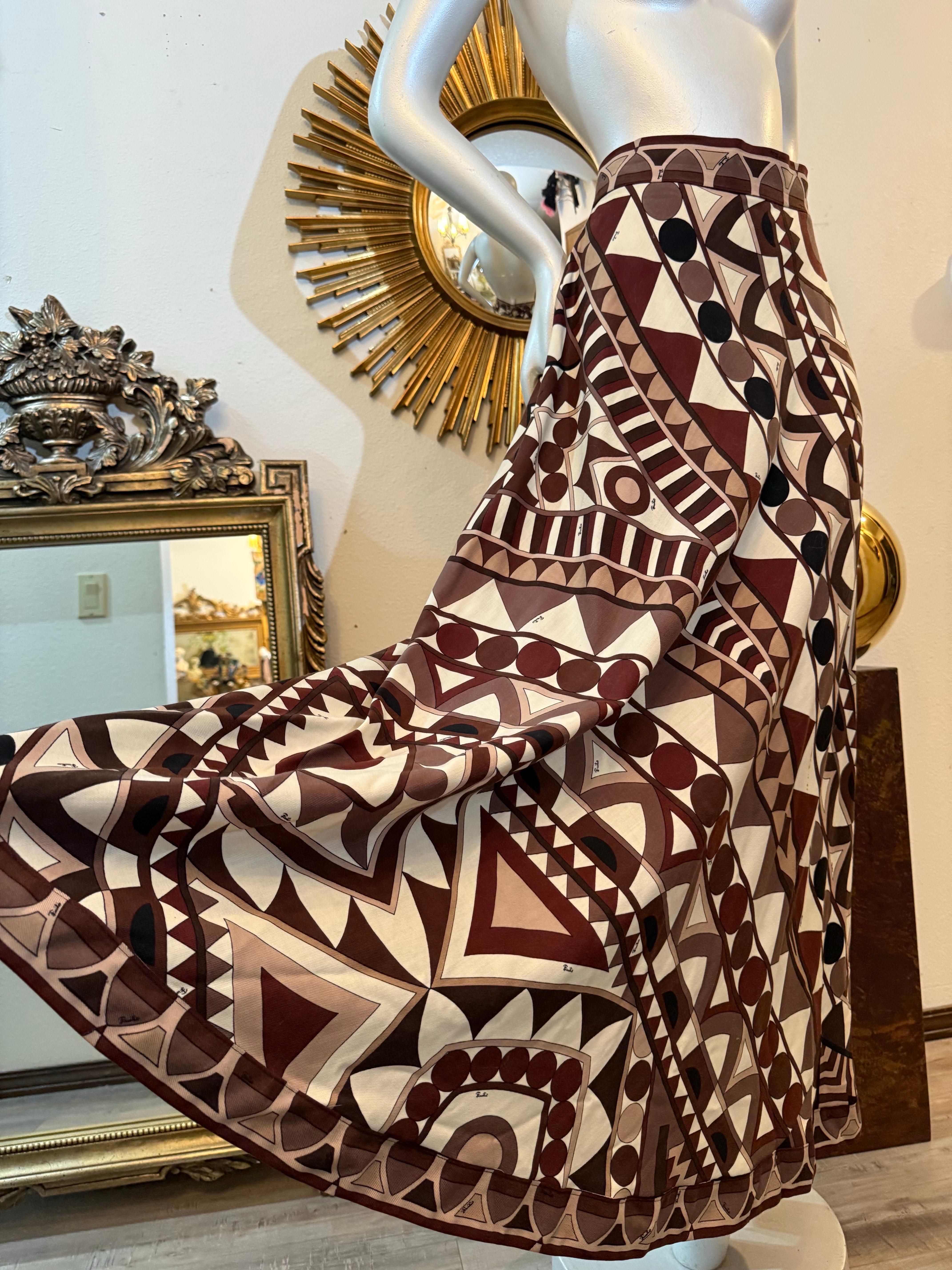 Maxi falda de punto en A de lana pura Emilio Pucci de los años 70 en marrones geométricos en venta 10