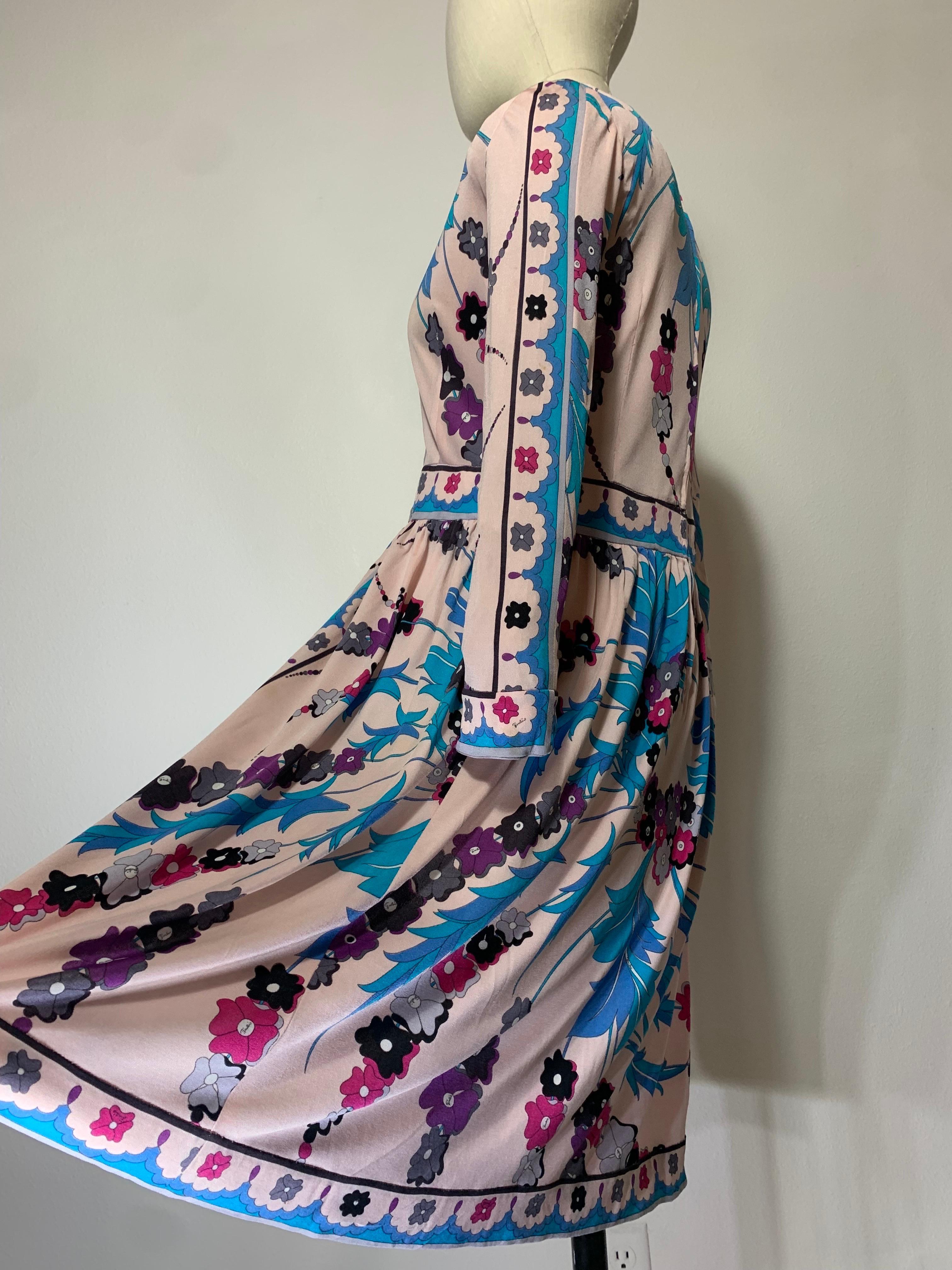 1970er Emilio Pucci Seide Jersey Floral Print Wrap Dress w Full Skirt & Band Trim im Angebot 3
