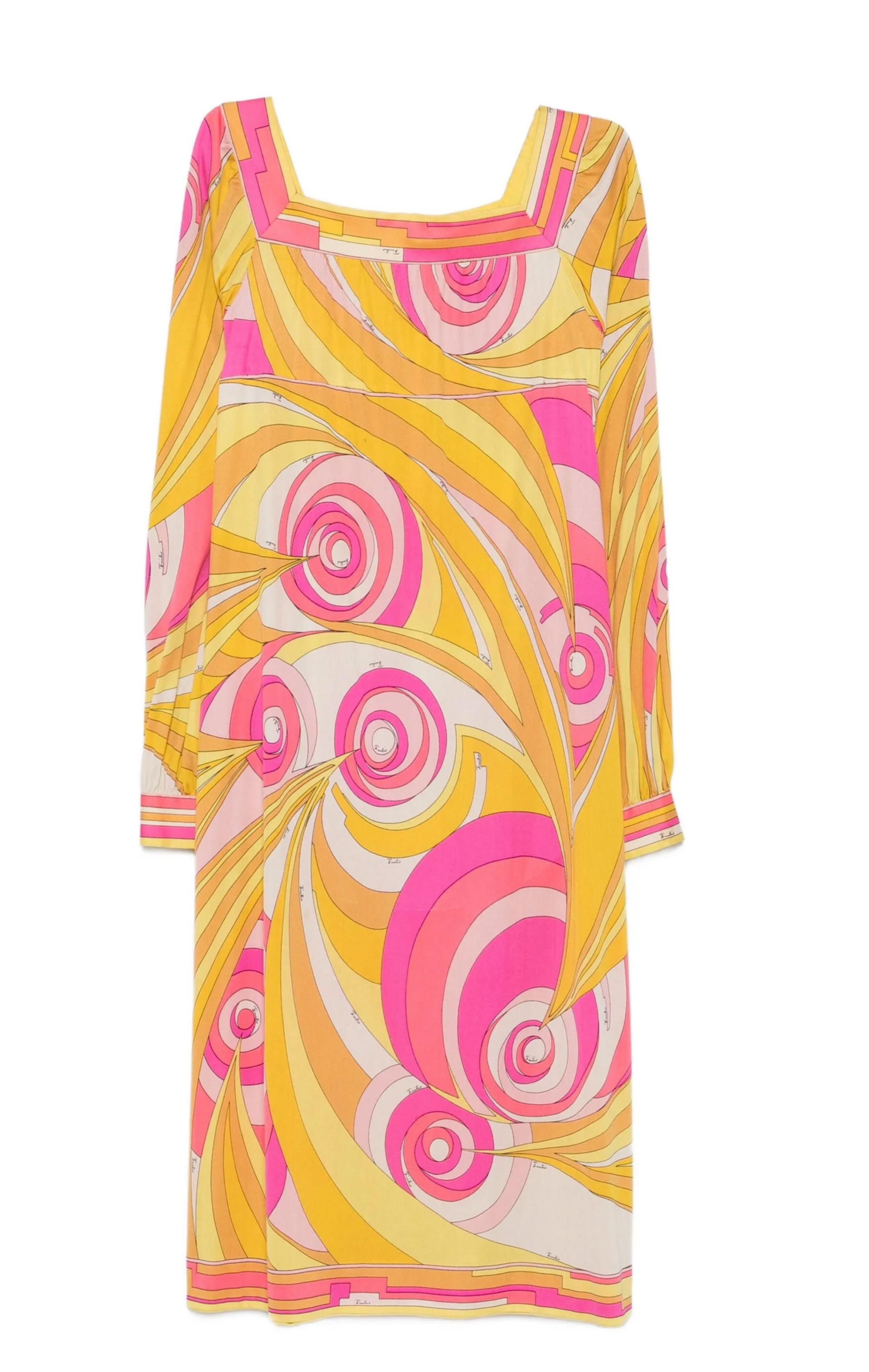 Emilio Pucci 1970er Jahre Seidenkleid mit quadratischem Ausschnitt und doppelten Druckknopfmanschetten.
Zusammensetzung: 100% Seide
Geschätzte Größe 36fr/ US4/ UK8
Hergestellt in Italien. 
In gutem Vintage-Zustand. 
Wir garantieren Ihnen, dass Sie