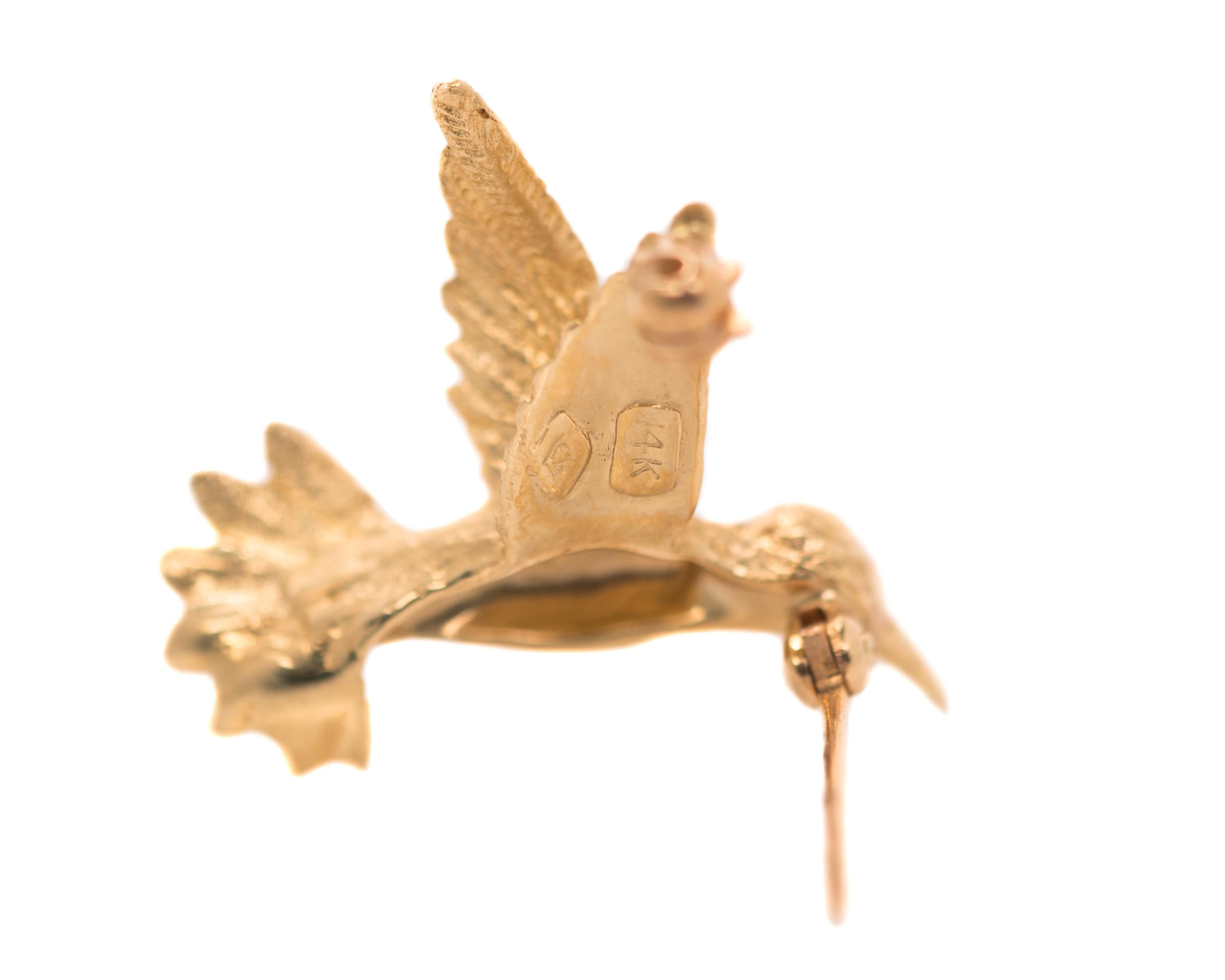 Round Cut 1970s Engel Brothers 14 Karat Yellow Gold Hummingbird Brooch