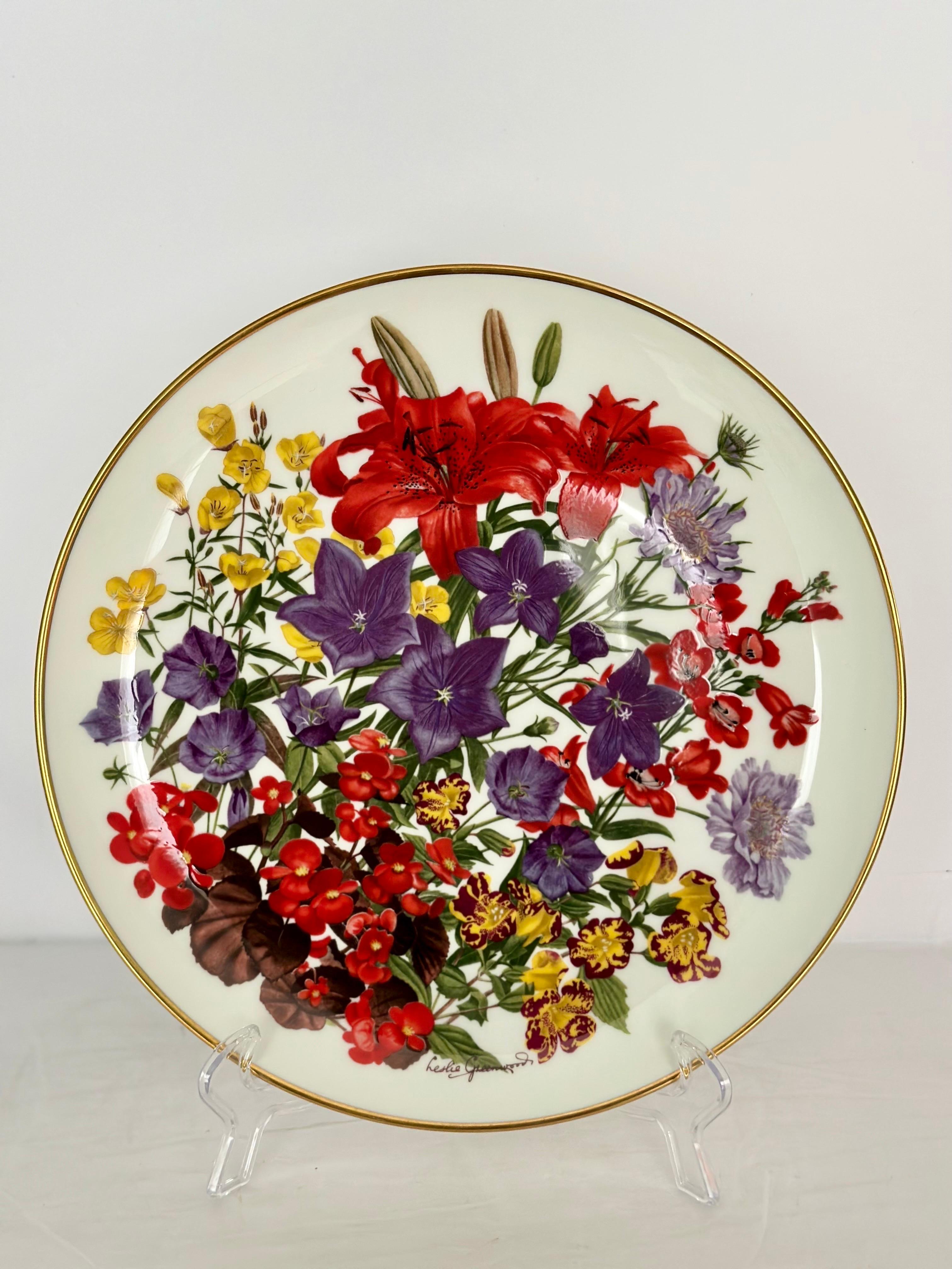Fin du 20e siècle 1970 Angleterre Wedgewood Assiettes à fleurs en porcelaine - Lot de 6  en vente