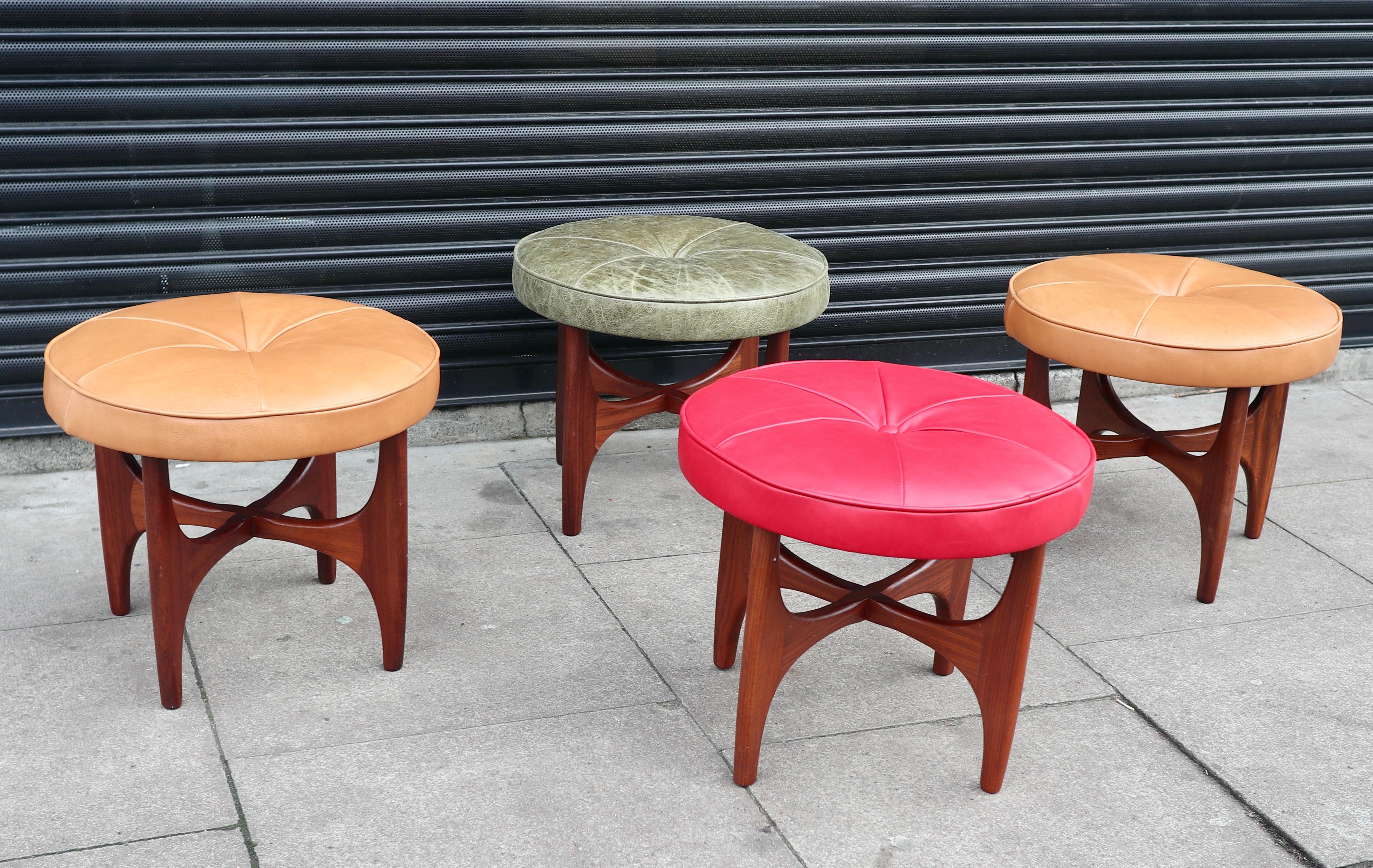 1970s English G-plan Teak based leather/cloth footstool designed by Kofod larsen For Sale 2