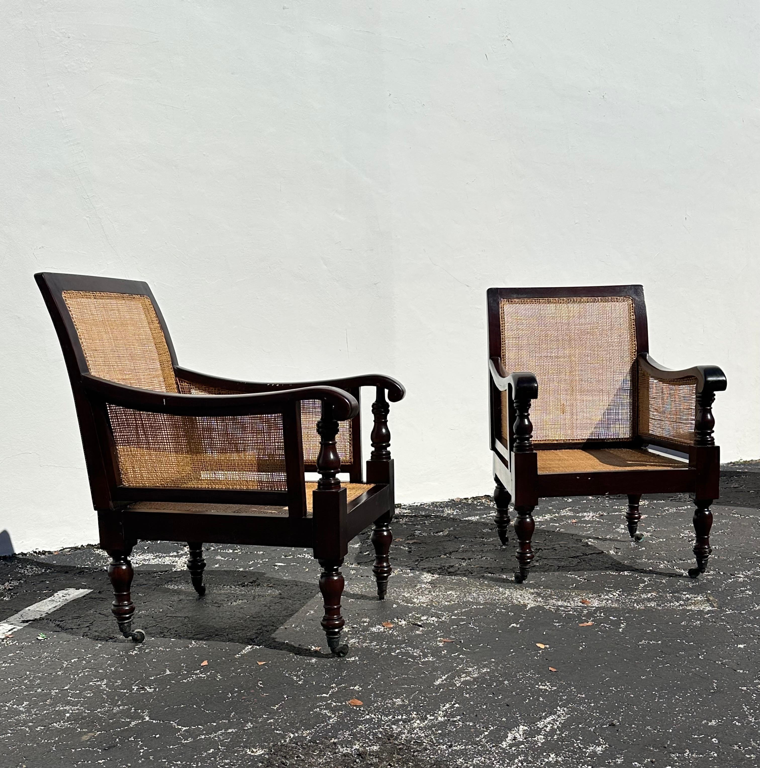 1970 Bibliothèque anglaise Bergère Recency Caned Mahogany Armchairs en vente 4