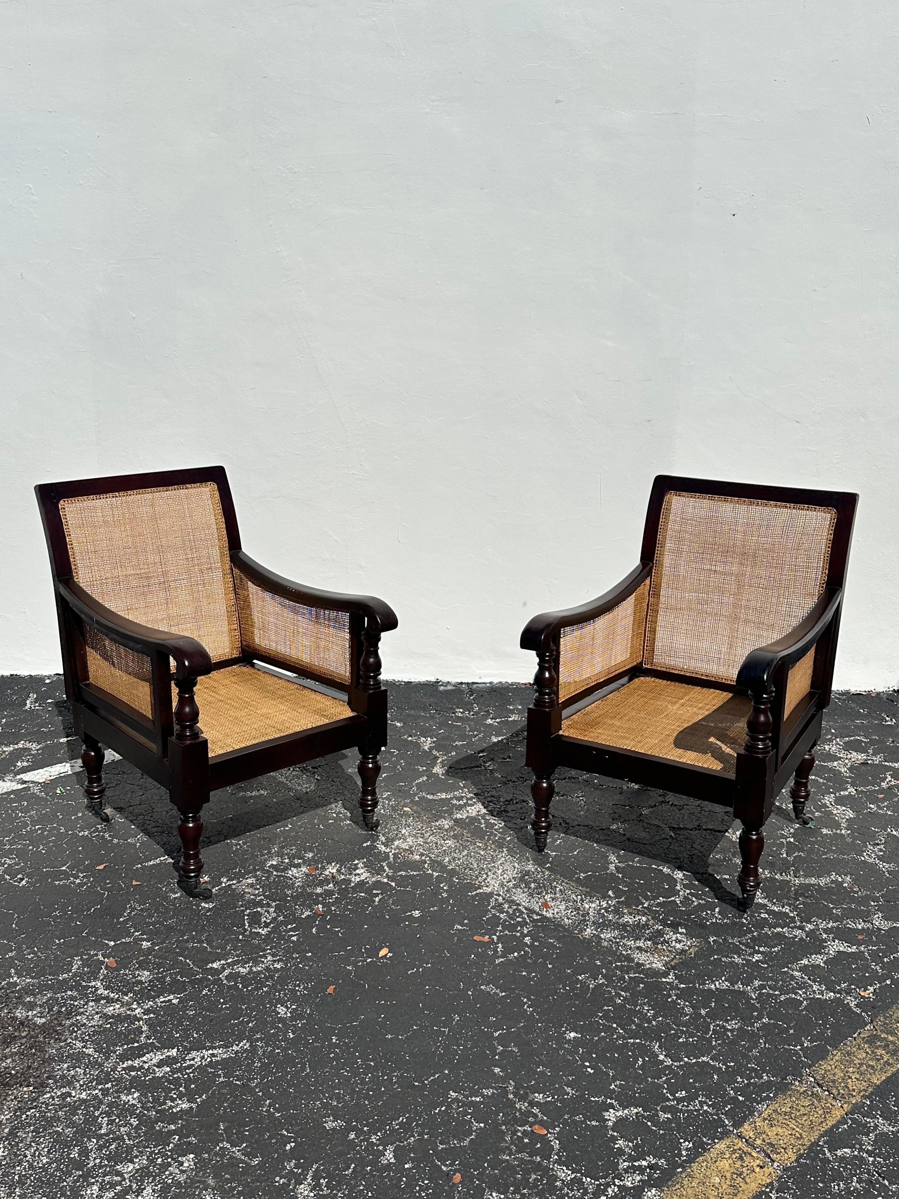 1970 Bibliothèque anglaise Bergère Recency Caned Mahogany Armchairs en vente 1