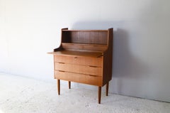 1970s English Midcentury Secretaire or Bureau with Extendable Desk Top