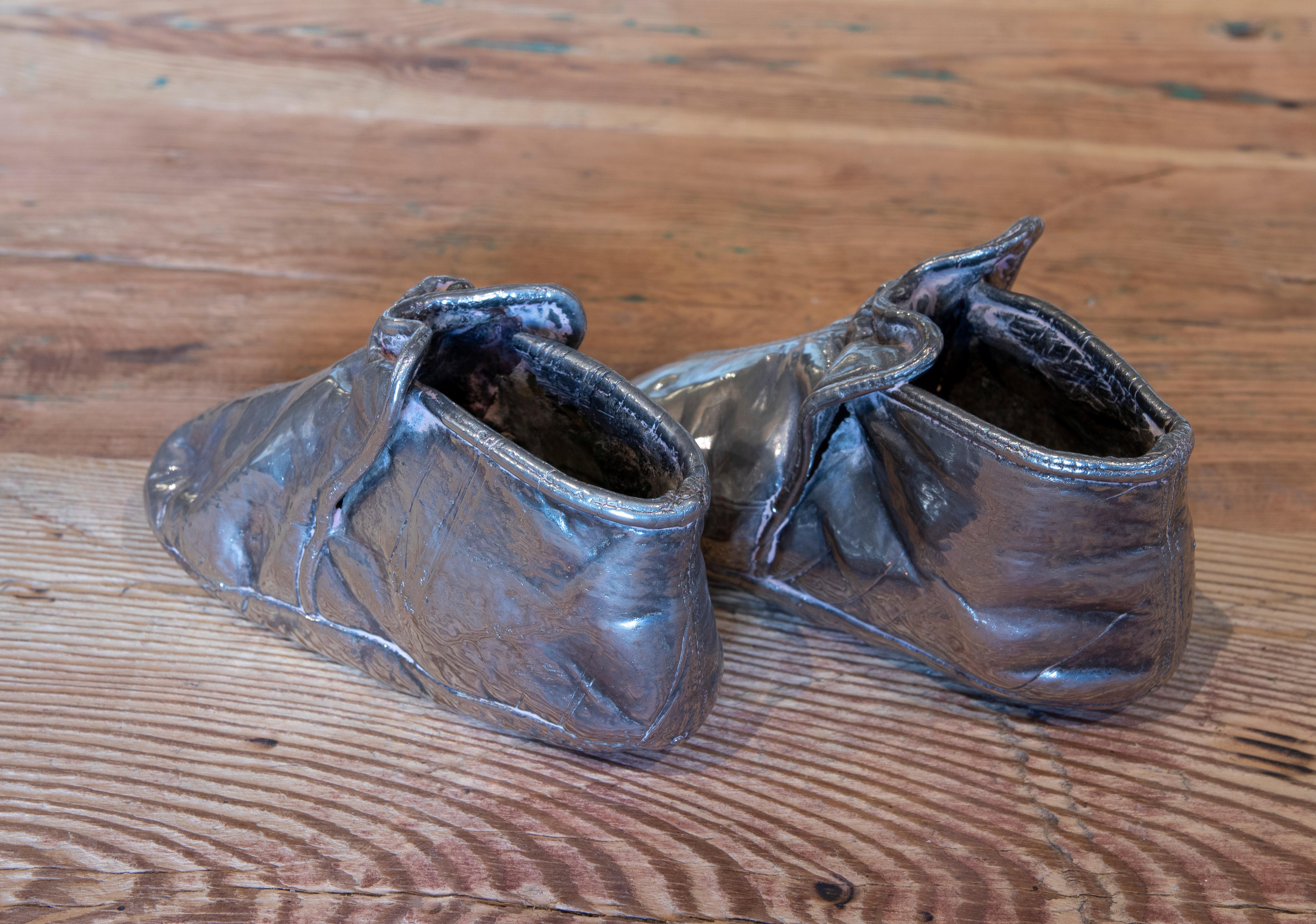 20th Century 1970s English Pair of Silver Plated Metal Shoes For Sale