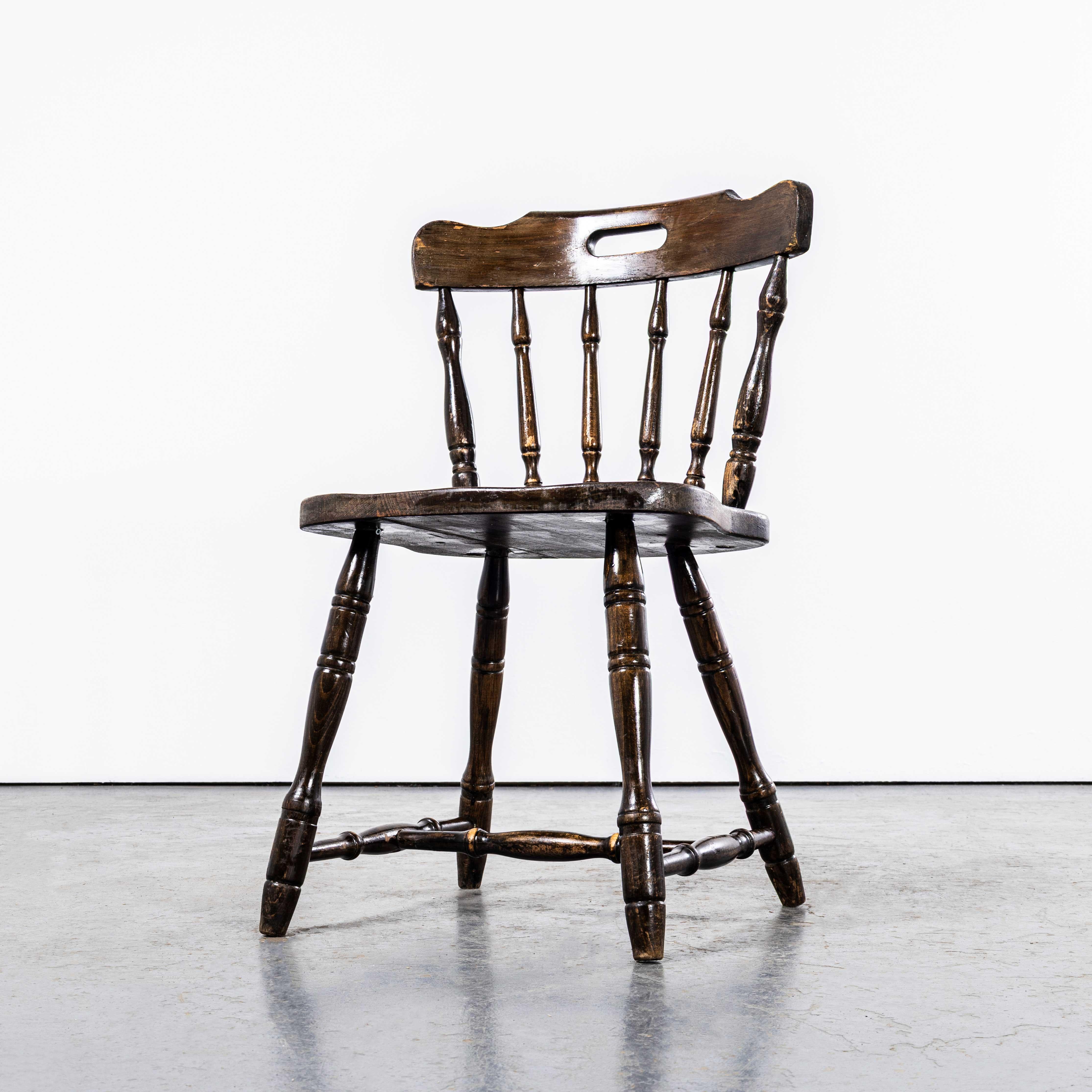 1970's English Penny Public House Dining Chairs In Good Condition For Sale In Hook, Hampshire