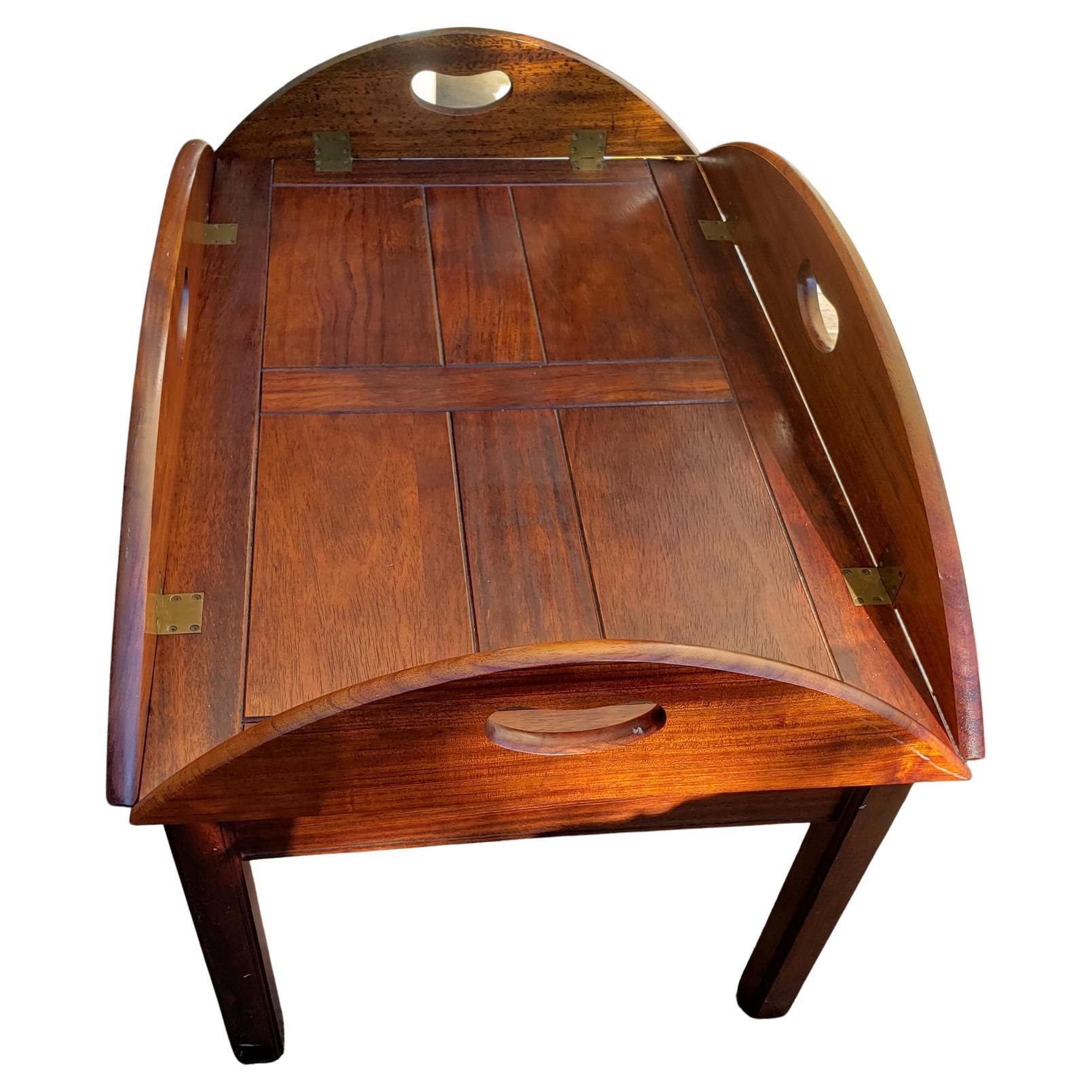 Mid-Century Modern 1970s English Traditional Hinged Solid Mahogany Butler's Tray Table For Sale