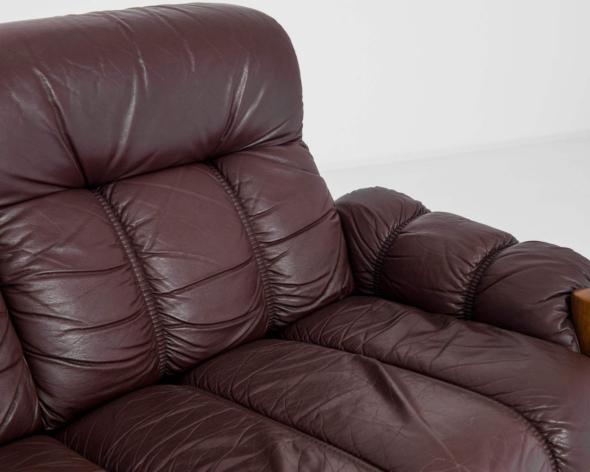 1970s Erkones Teak and Oxblood Leather Sofa In Good Condition In High Point, NC