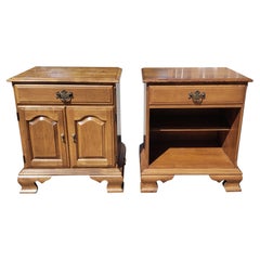 1970s Ethan Allen Heirloom Maple Bedside Tables Nightstands, a Pair