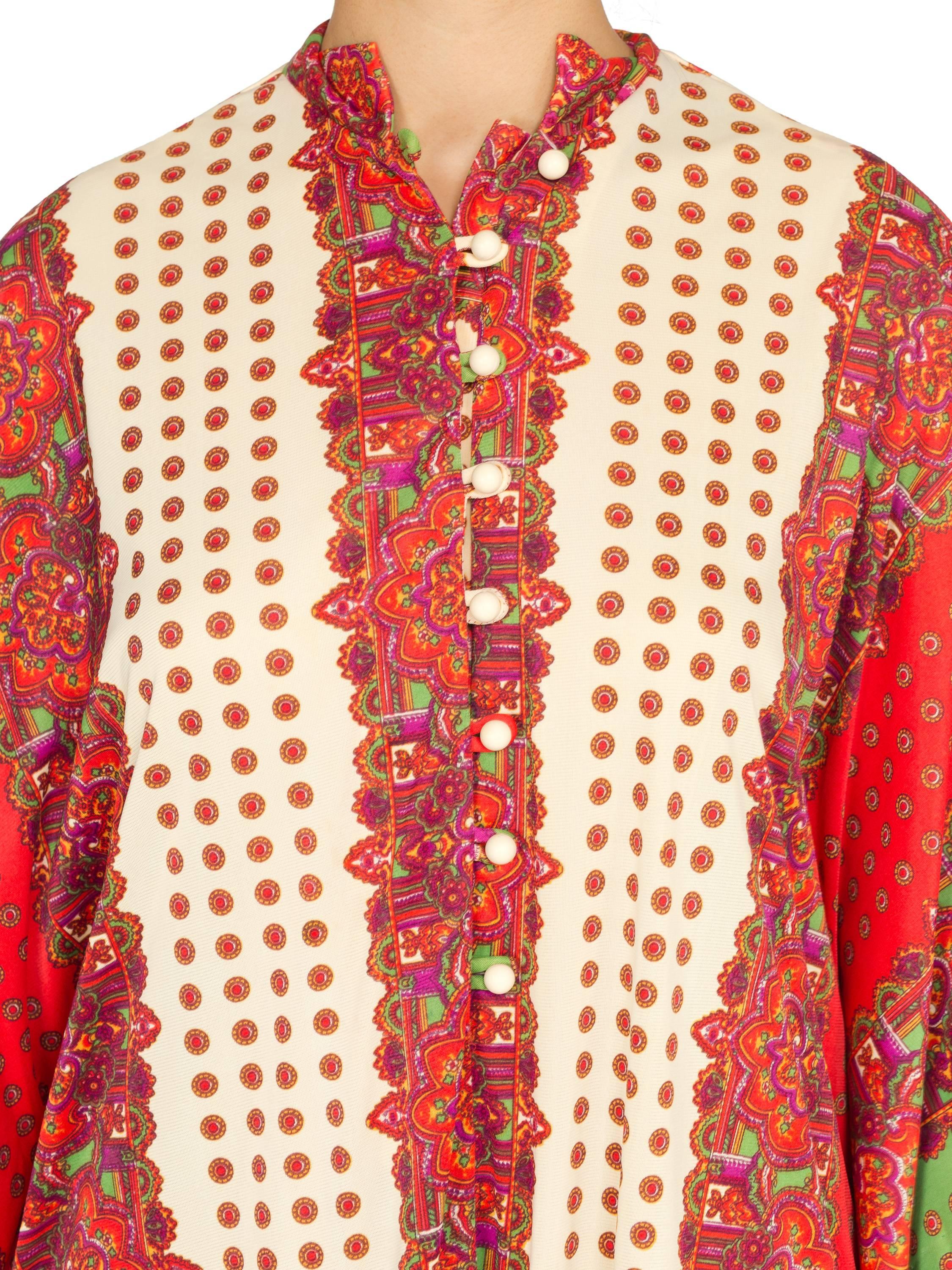 Ethnic Silky Paisley Button Up Kaftan, 1970s 9
