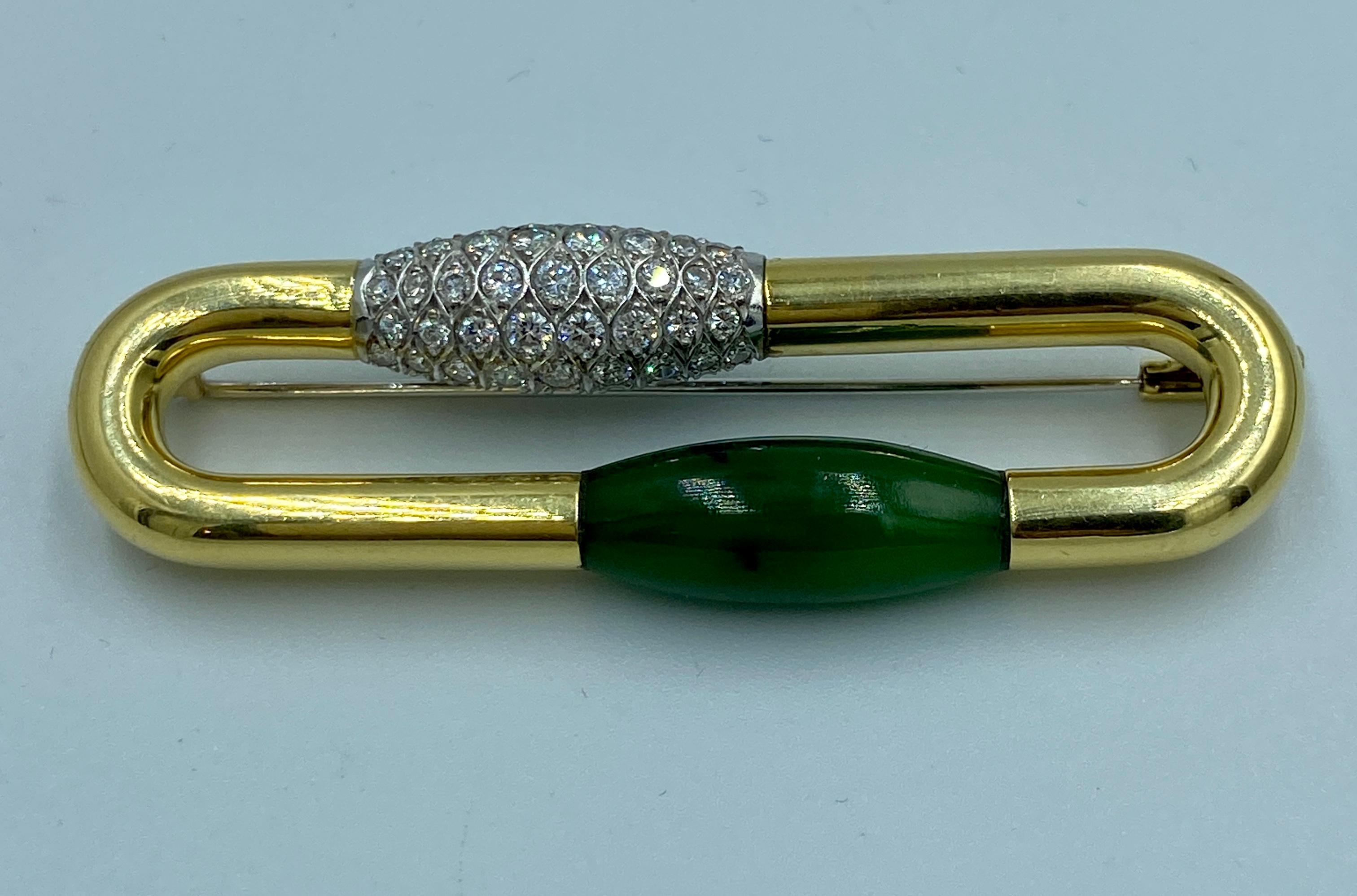 Women's or Men's 1970s European 14k gold, diamond and jade brooch For Sale