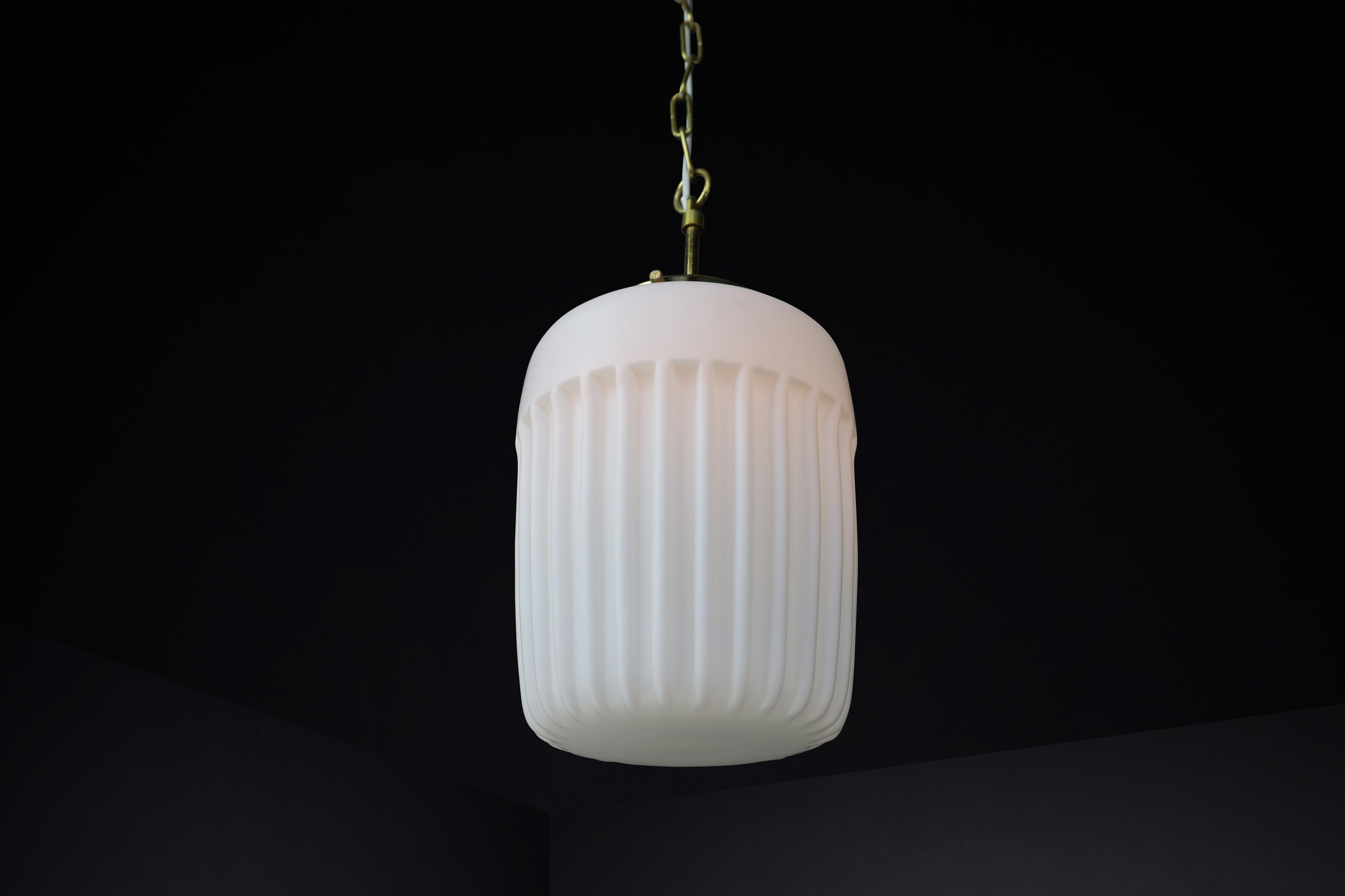 1970s European Mid-Century Modern Opaline Glass & Brass Pendant Lights In Good Condition For Sale In Almelo, NL