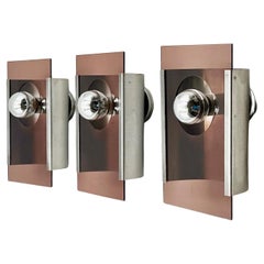 1970er Jahre Europäisches Space Age Wandleuchten-Set aus geräuchertem Plexiglas und Metall