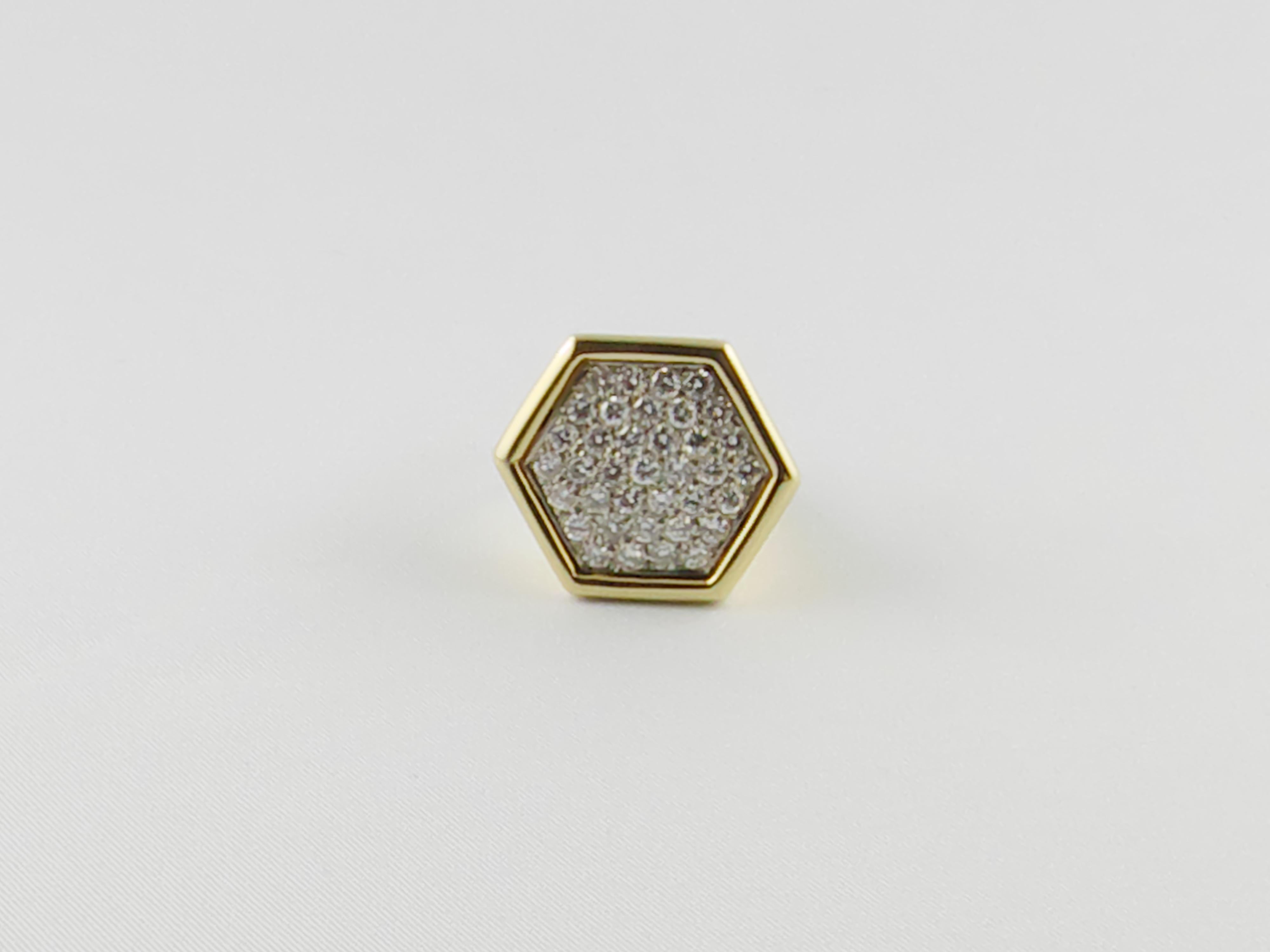 Round Cut 1970s Exagon Diamond 18 Karat Yellow Gold Ring