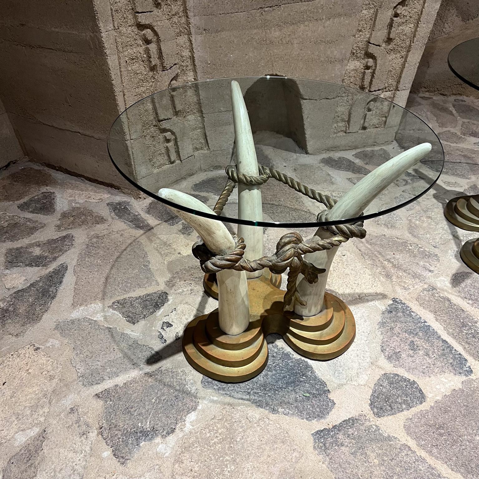 Mesas auxiliares exóticas españolas de los años 70 Faux Ivory Bronze Italo Valenti & Company Bronce en venta