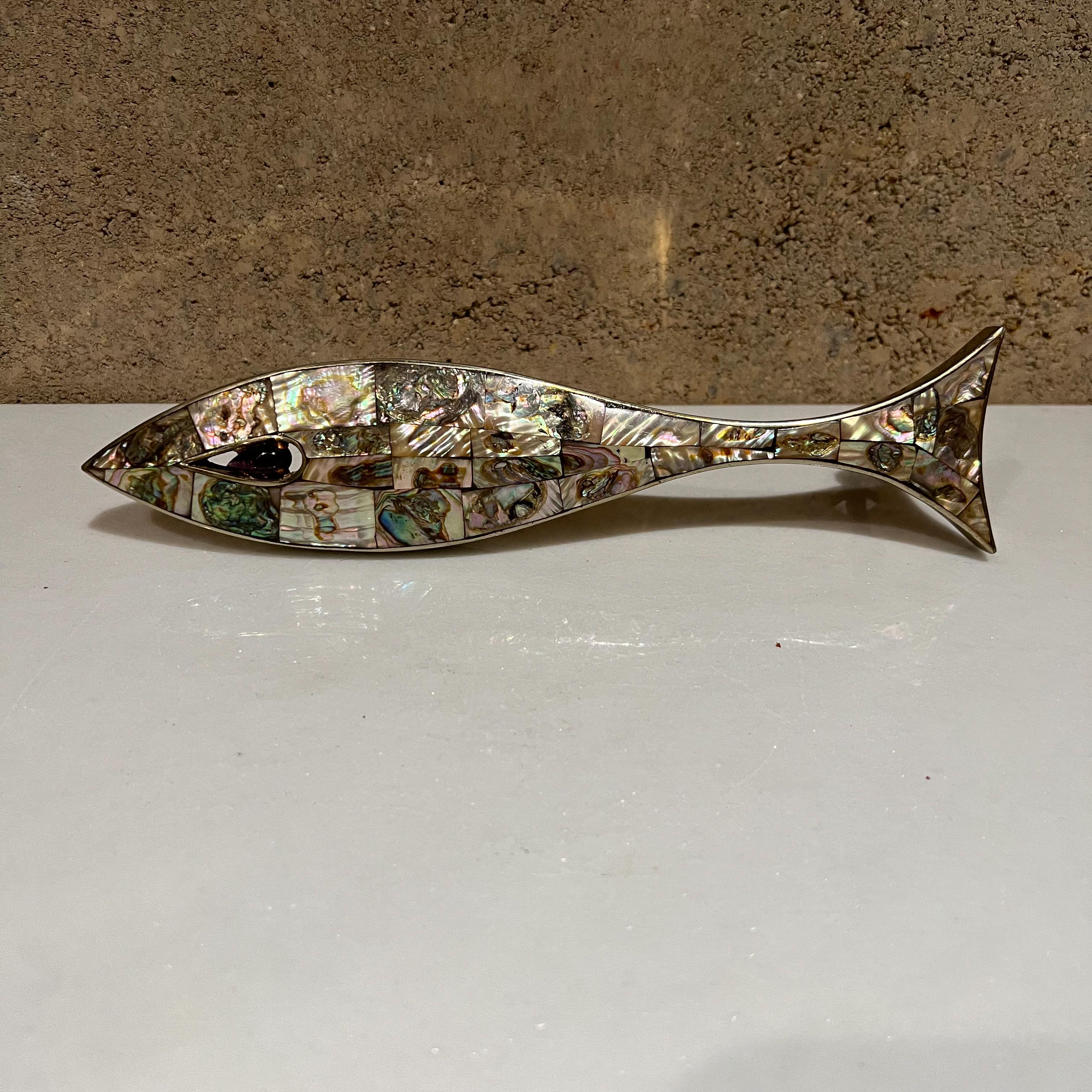 Late 20th Century 1970s Exquisite Los Castillo Fish Pull Handle Abalone Amethyst and Silver Mexico