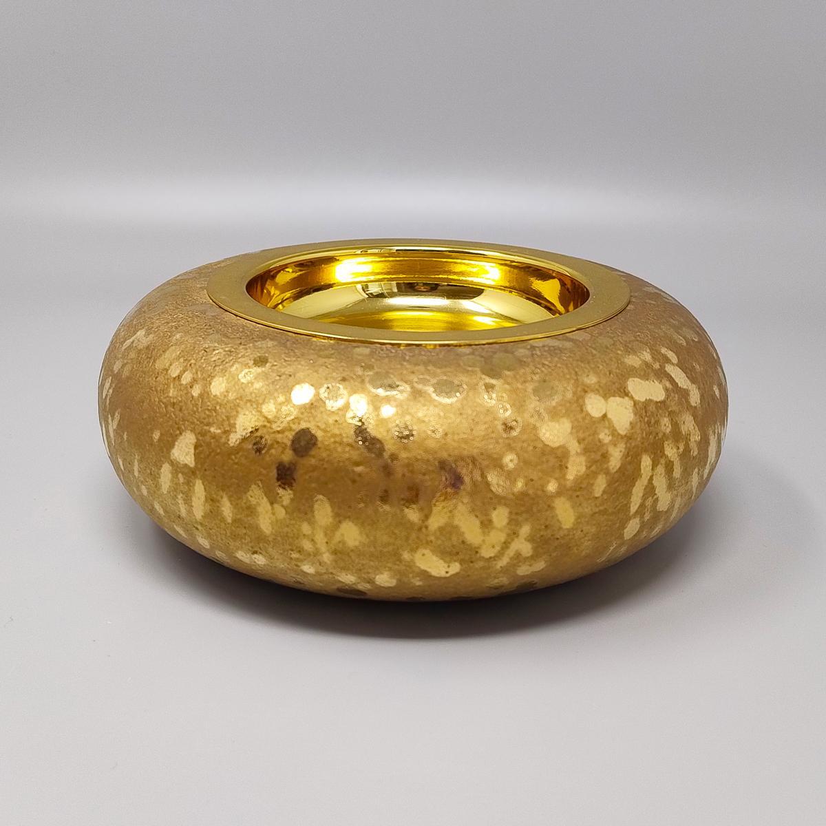 1970er Jahre Exquisites Handcrafted Smoking Set aus Keramik und Blattgold. Hergestellt in Italien (Ende des 20. Jahrhunderts) im Angebot