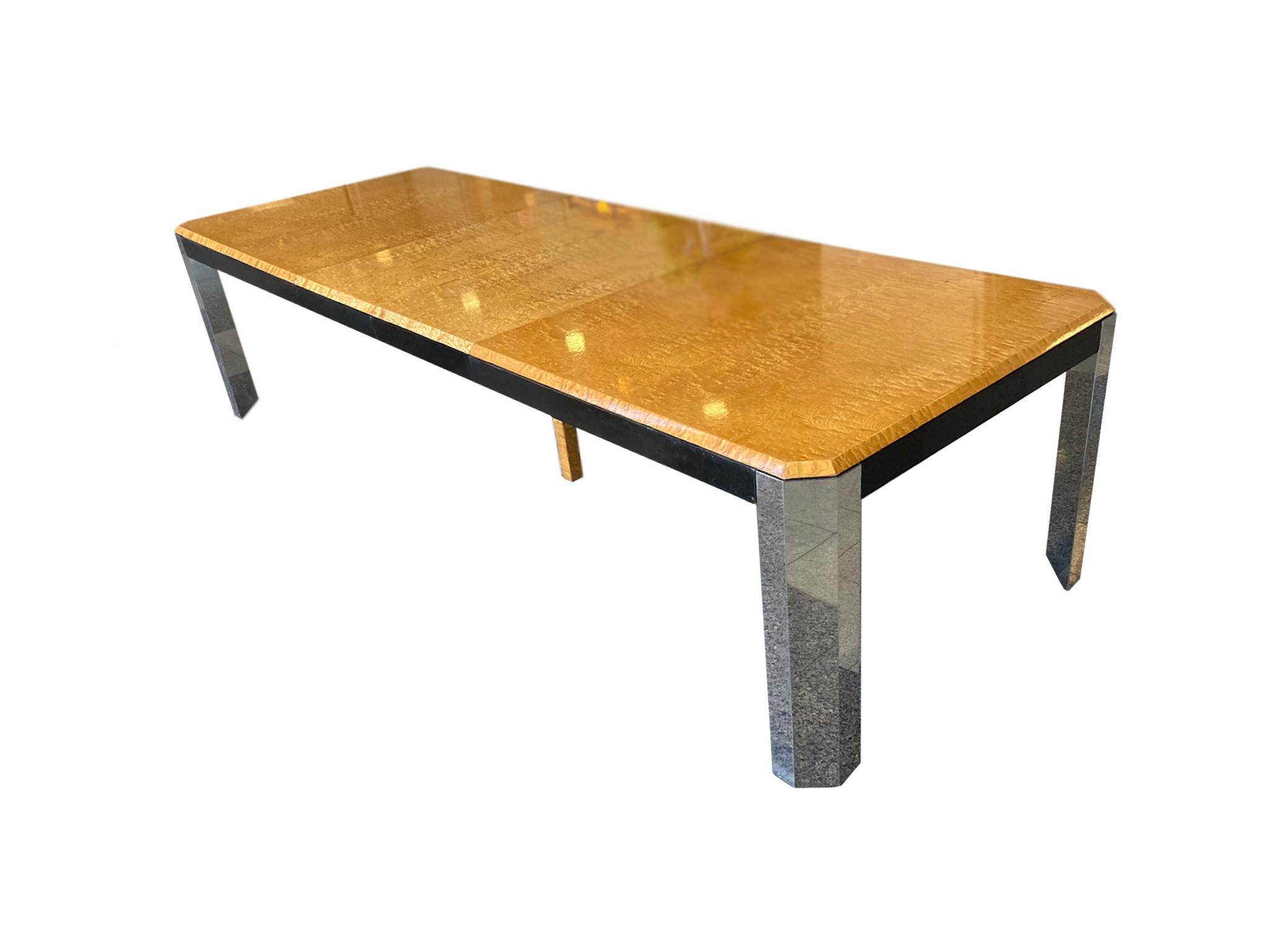 Mid-Century Modern 1970s Extendable Dining Table in the style of Milo Baughman
