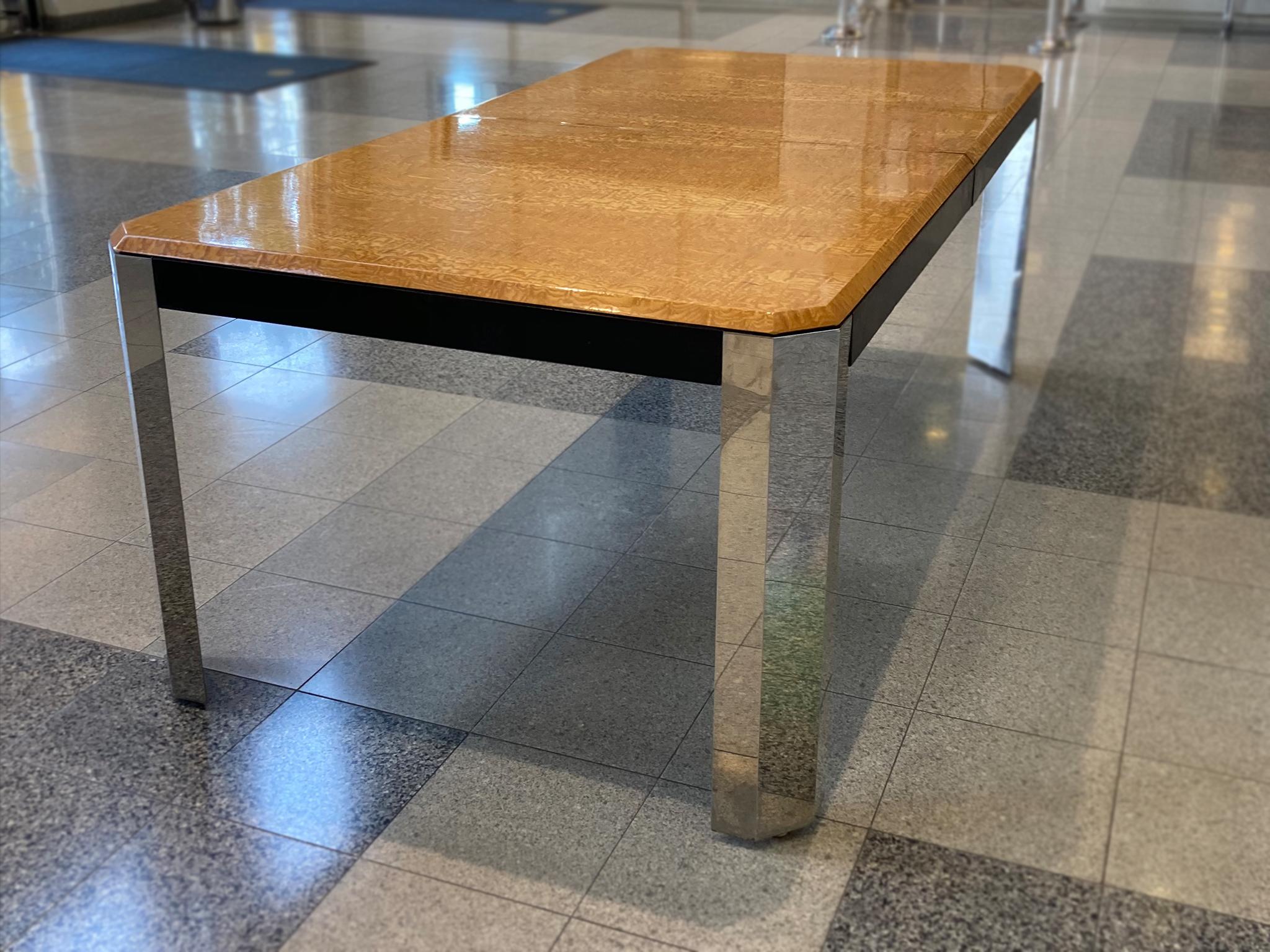 Late 20th Century 1970s Extendable Dining Table in the style of Milo Baughman
