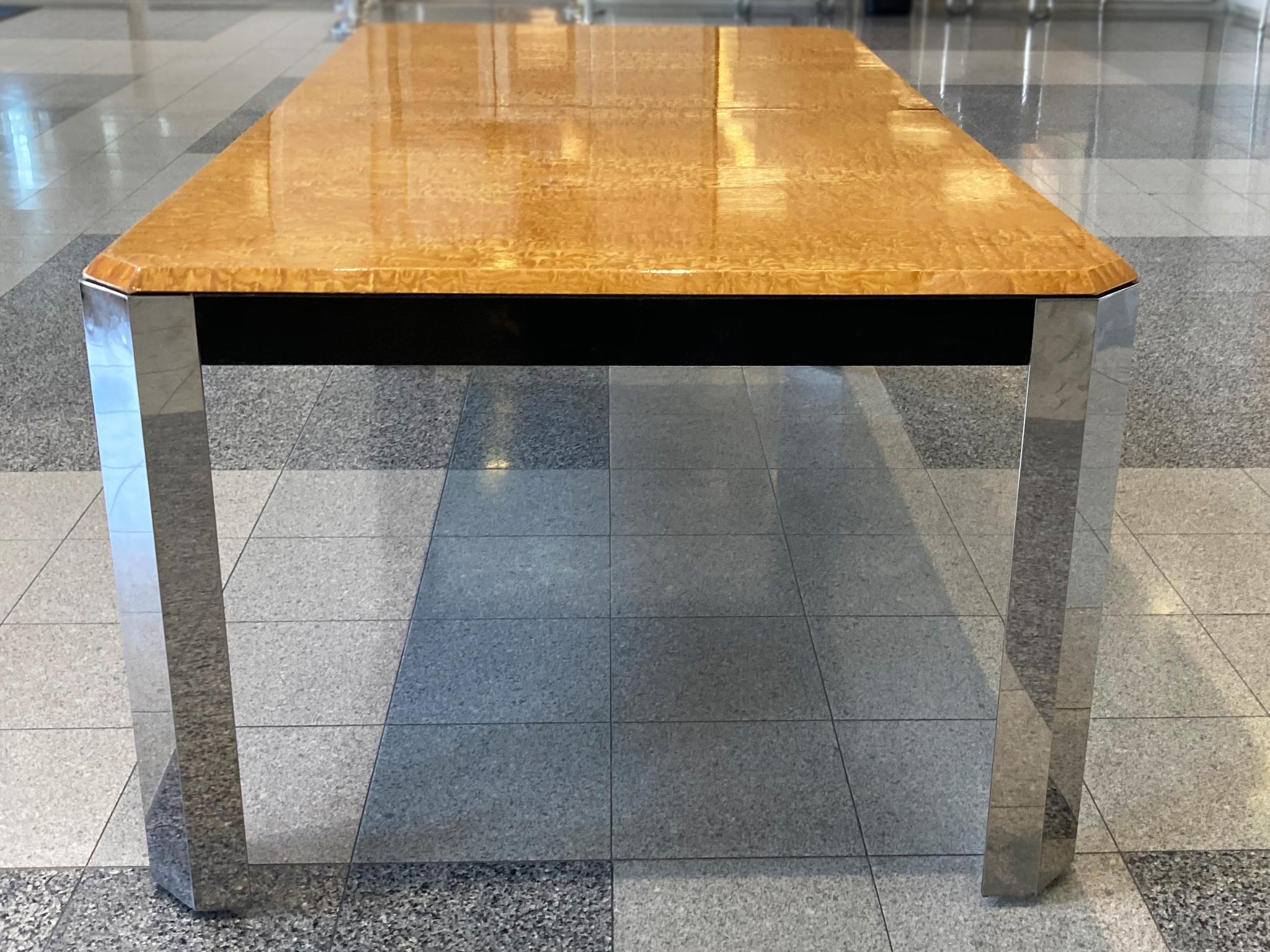 1970s Extendable Dining Table in the style of Milo Baughman 1