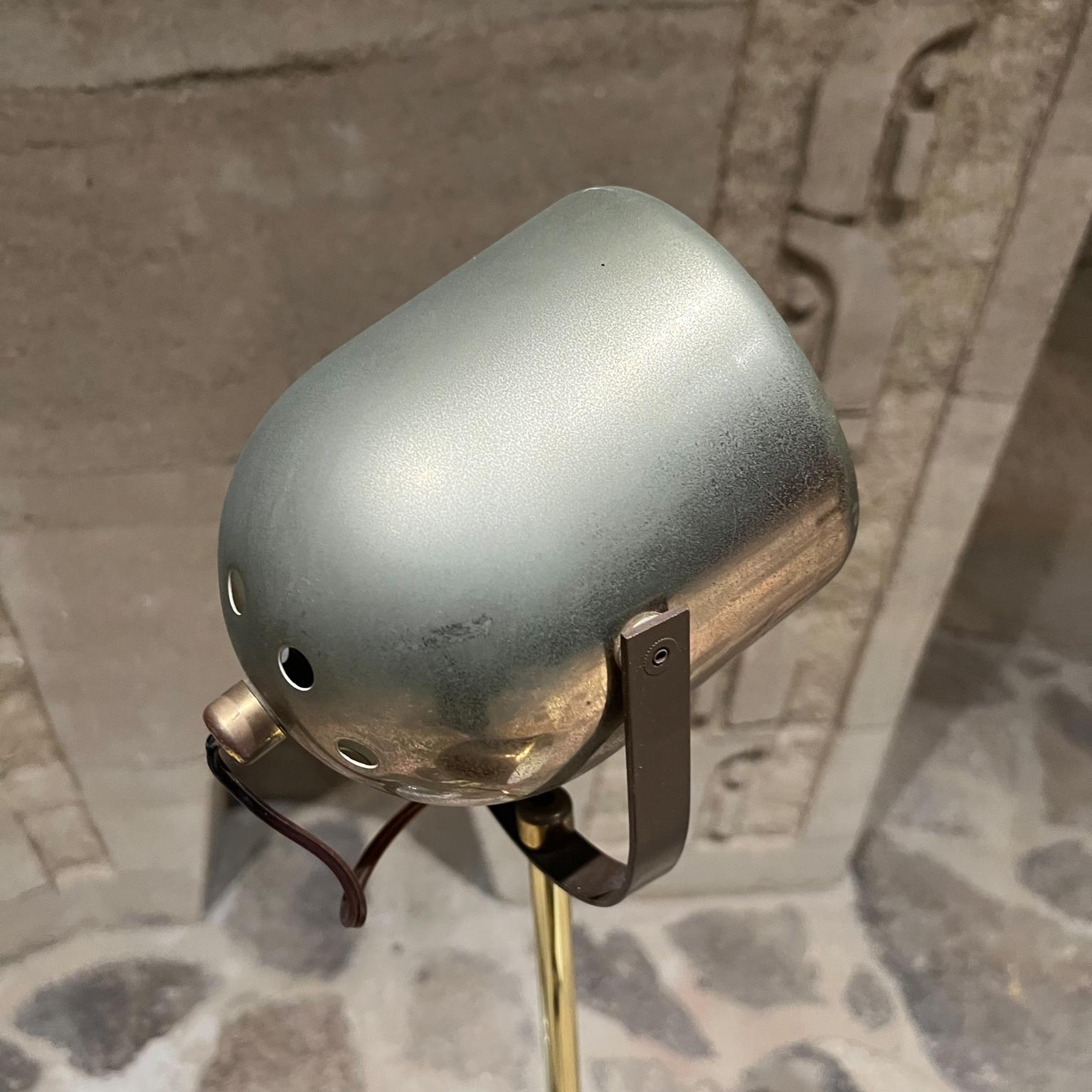 Fabulous Moderne Stehlampe aus Messing mit 4 Stempeln, Goffredo Reggiani ITALY, 1970er Jahre (Ende des 20. Jahrhunderts) im Angebot