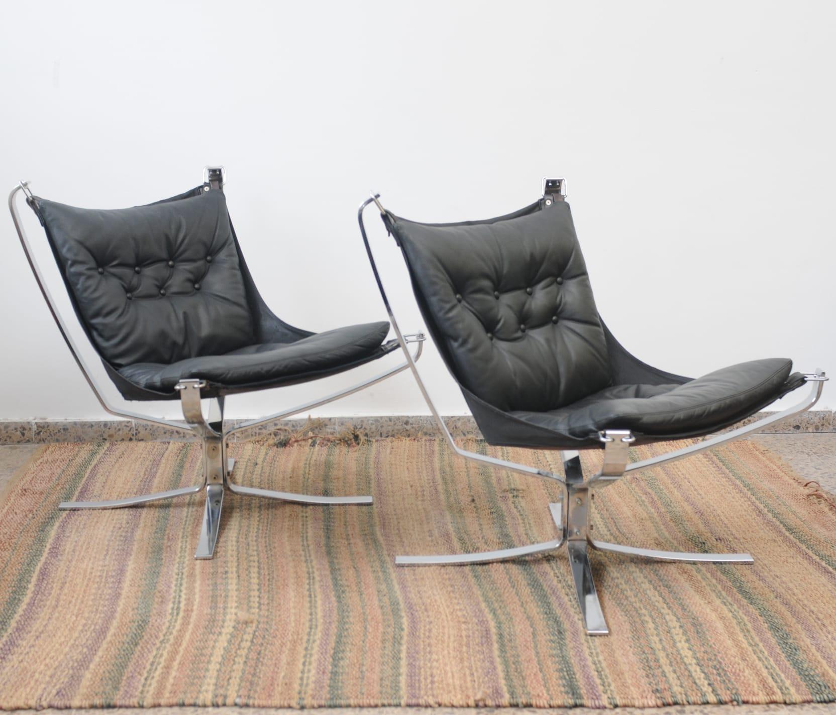 Leather 1970s Falcon Lounge Chrome Framed Chairs by Sigurd Ressell For Sale