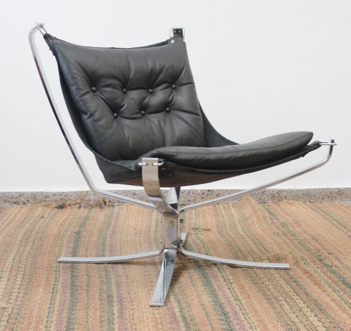 1970s Falcon Lounge Chrome Framed Chairs by Sigurd Ressell For Sale 1